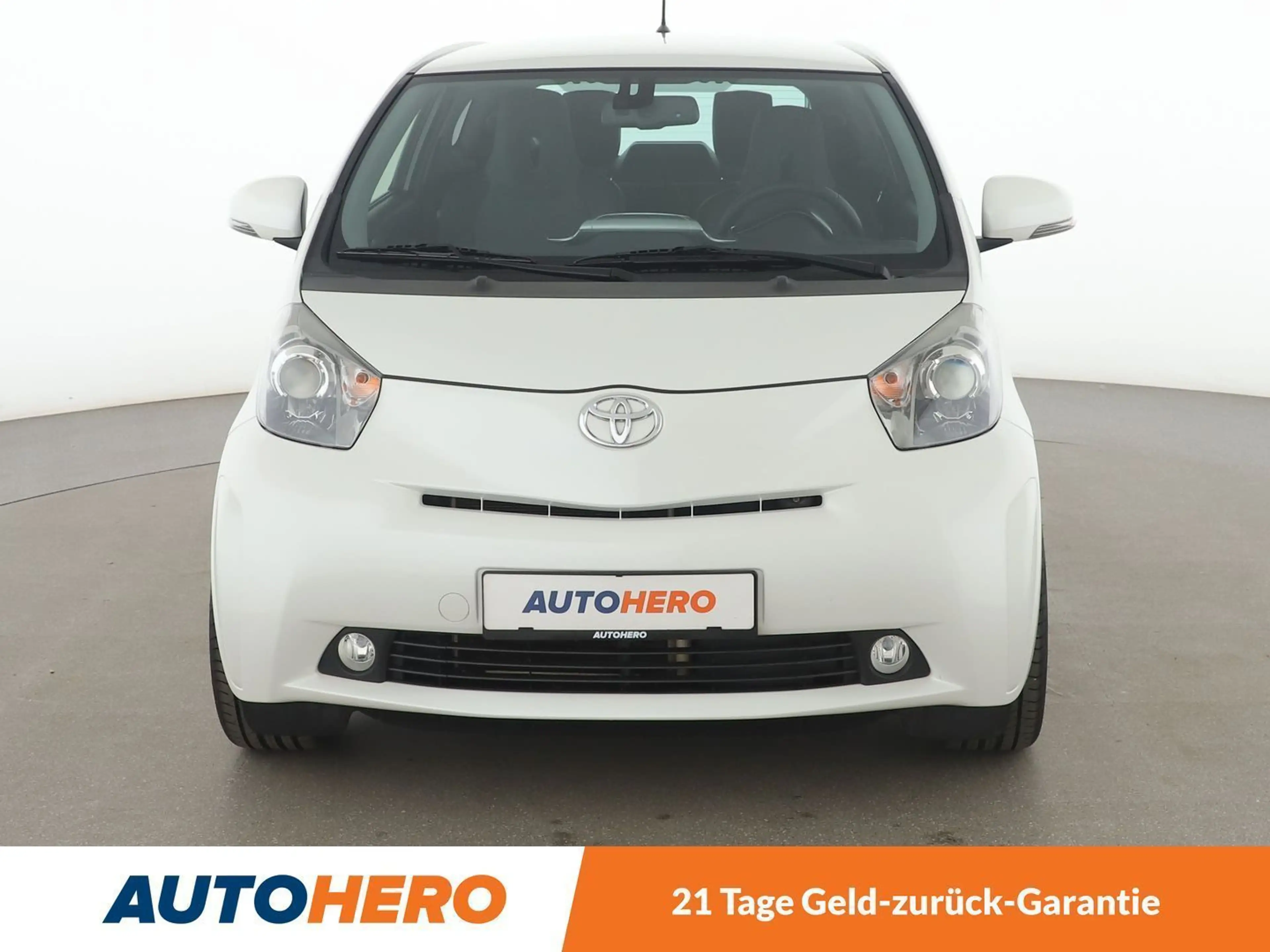 Toyota iQ 1.0 VVT-i*SHZ*ALU*KLIMA* — photo 9