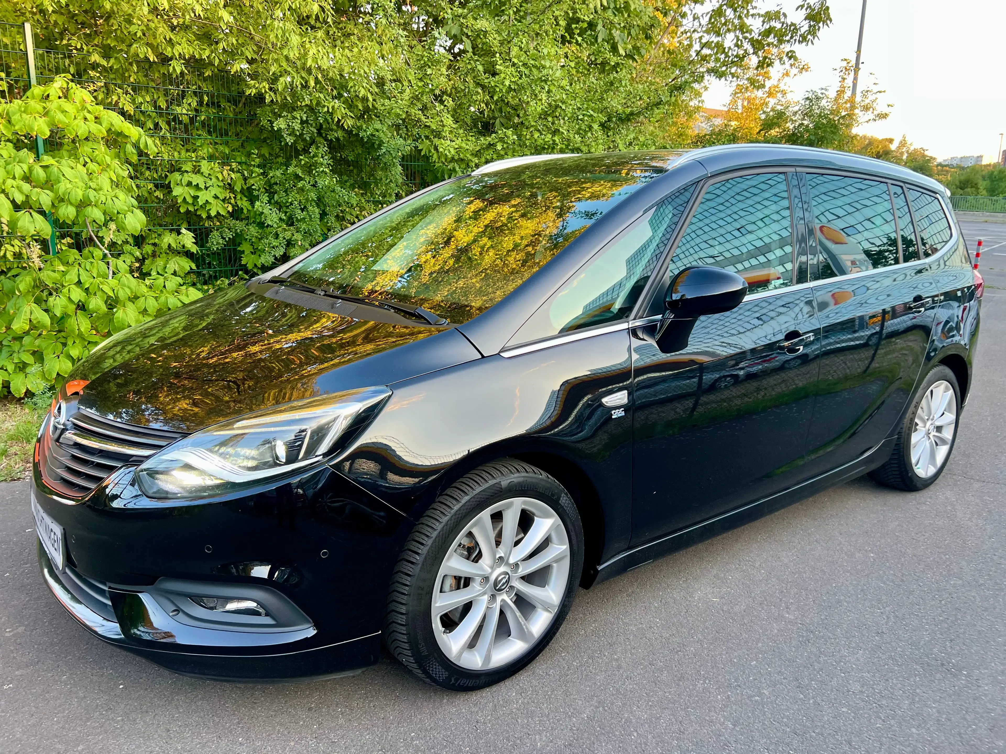 Opel Zafira Tourer Business Innovation — photo 2
