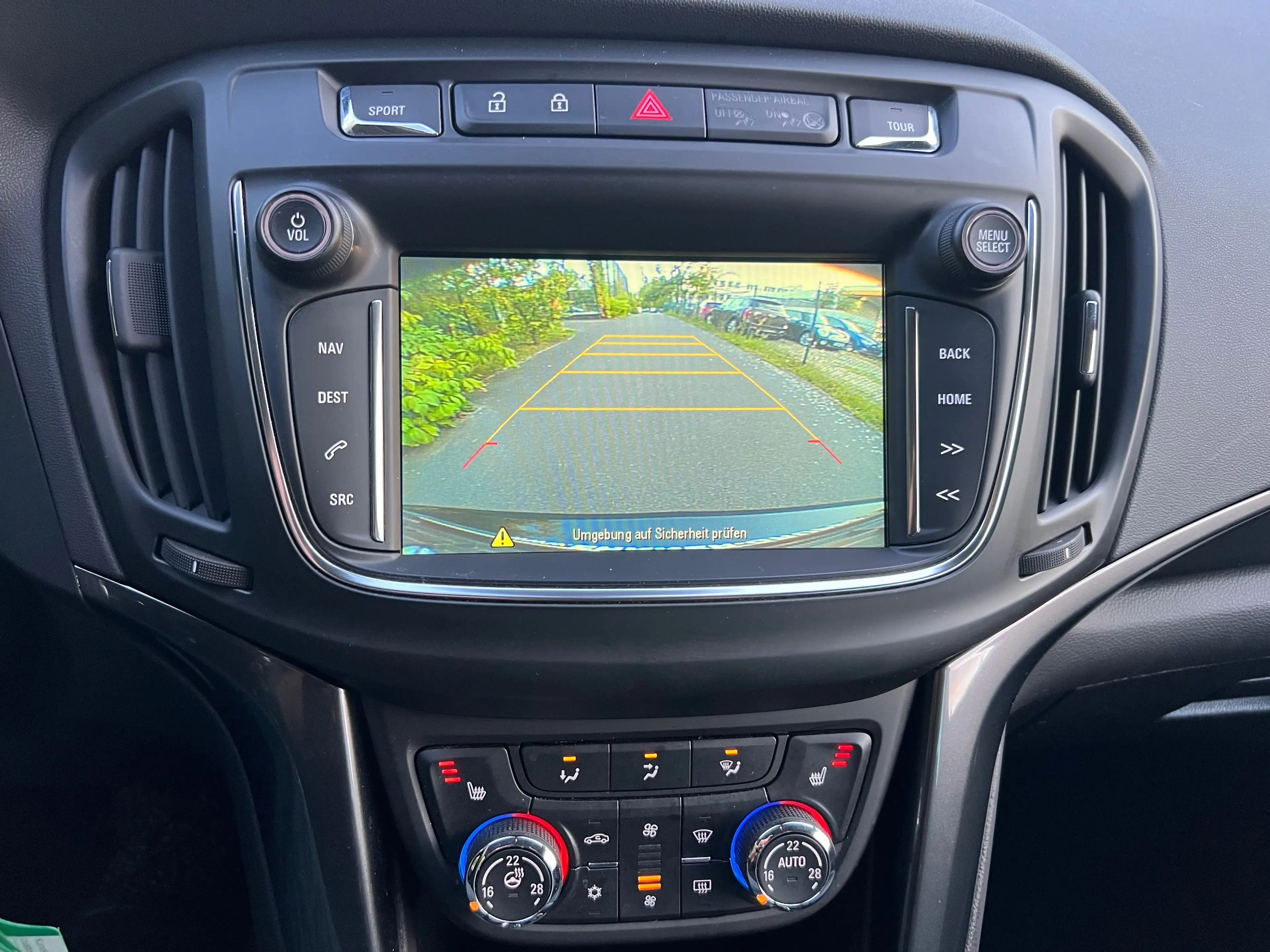 Opel Zafira Tourer Business Innovation — photo 15