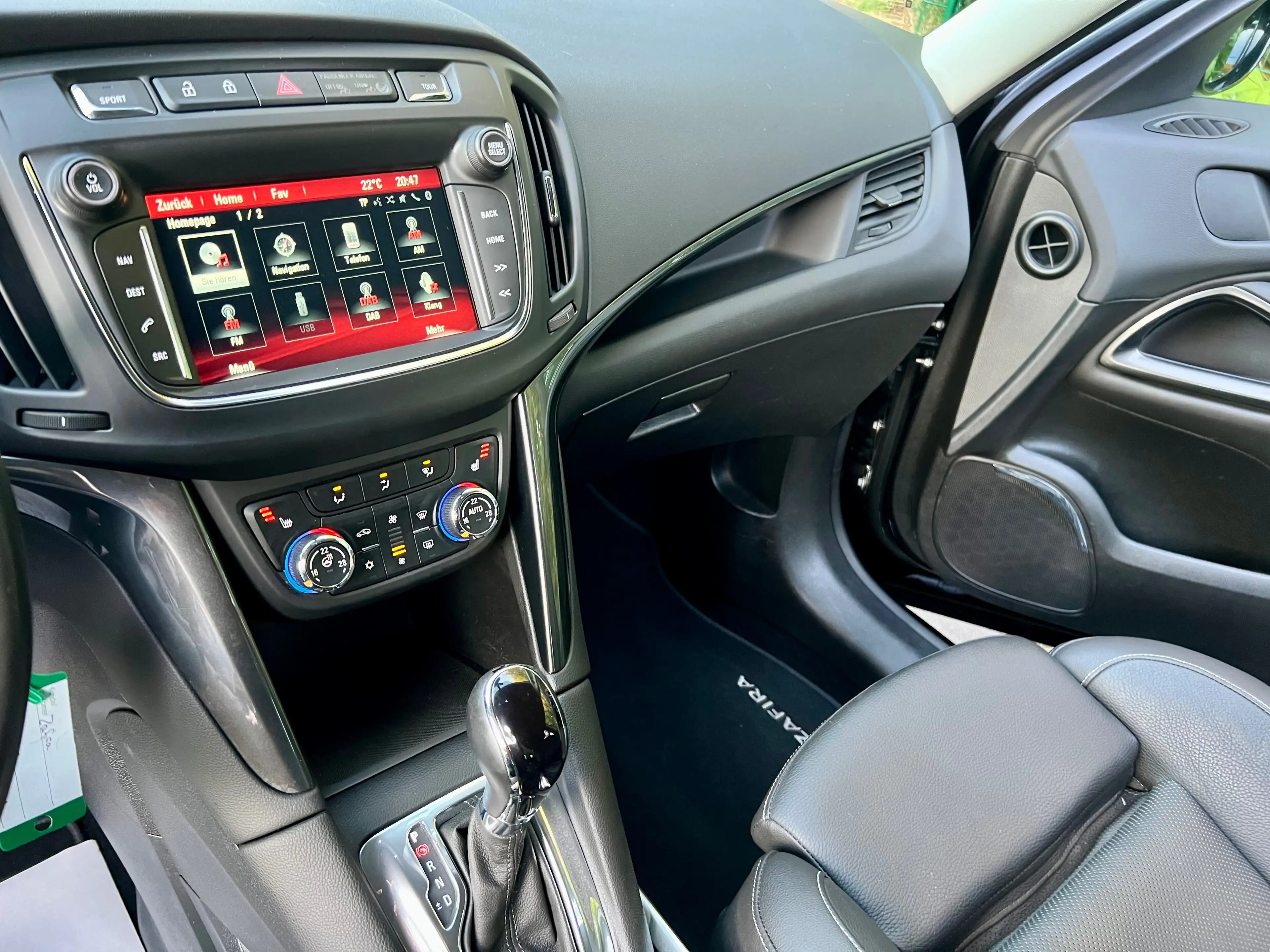 Opel Zafira Tourer Business Innovation — photo 14