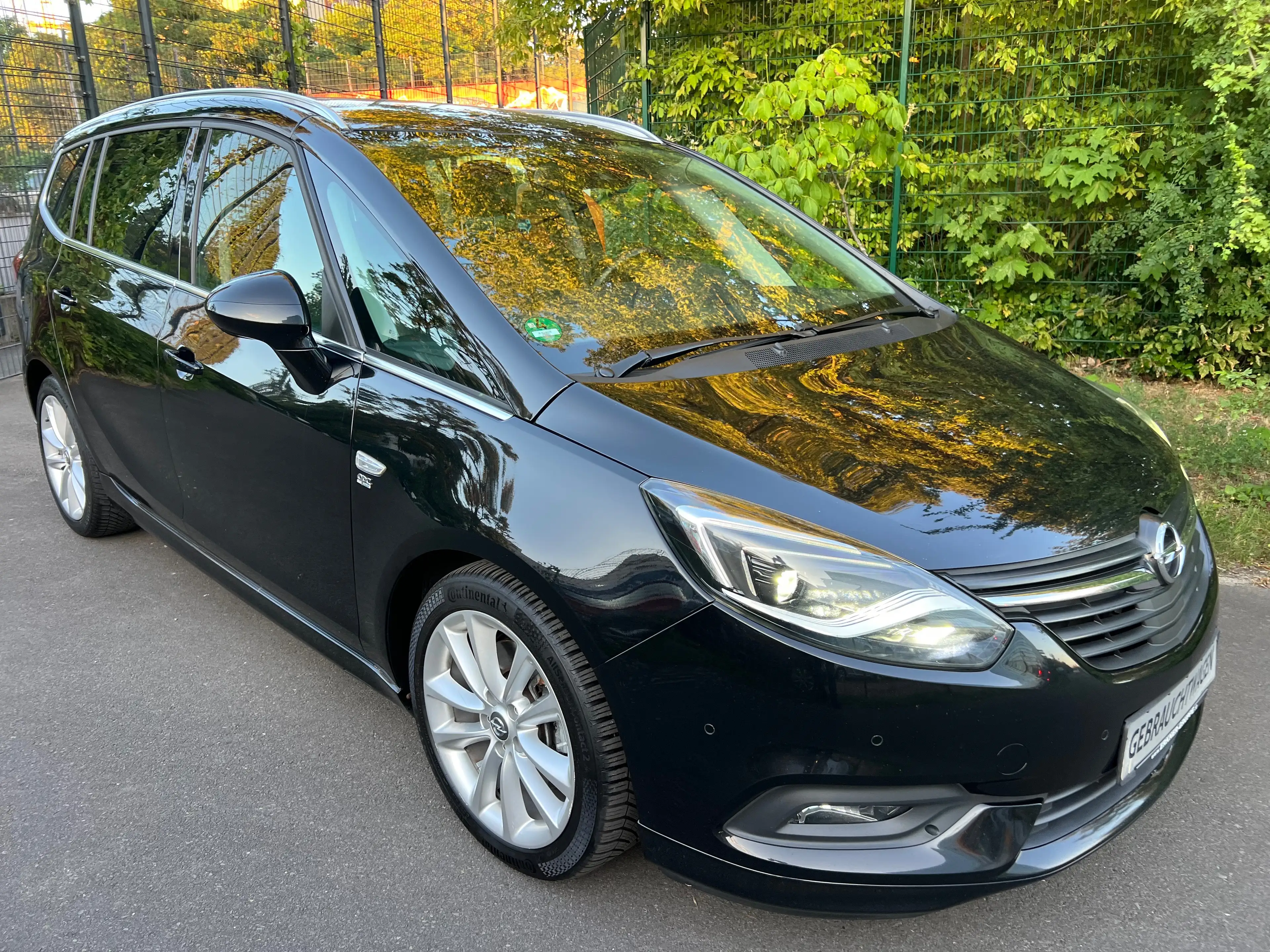 Opel Zafira Tourer Business Innovation — photo 4