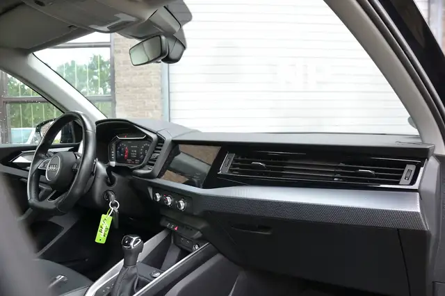 Audi A1 view 11