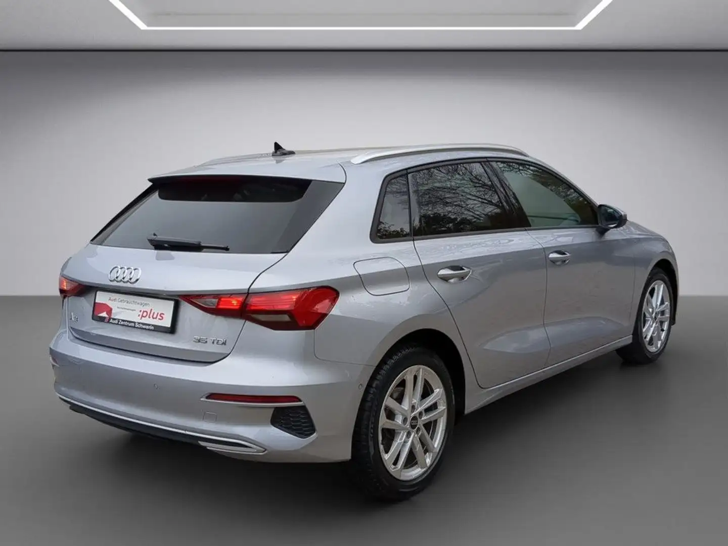 Audi A3 35 TDI 150Ch S-tronic LED / 58 Zilver - 2