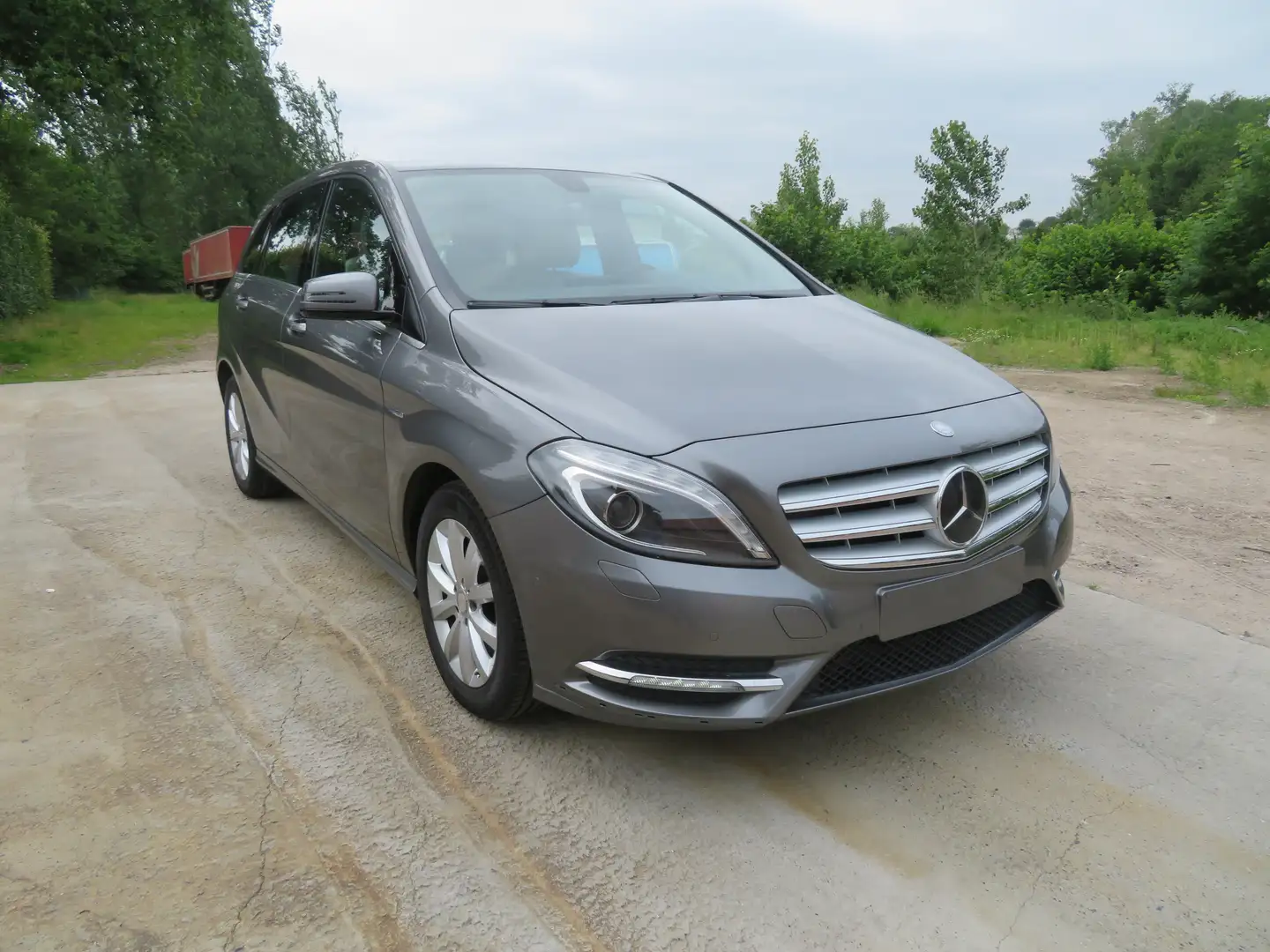 Mercedes-Benz B 200 B 200 (BlueEFFICIENCY) 7G-DCT Gris - 1