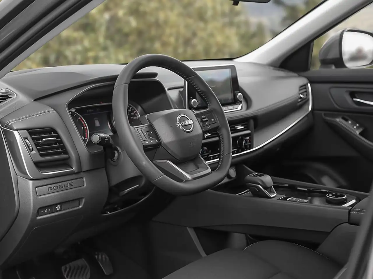 Nissan Rogue снимка Nissan Rogue