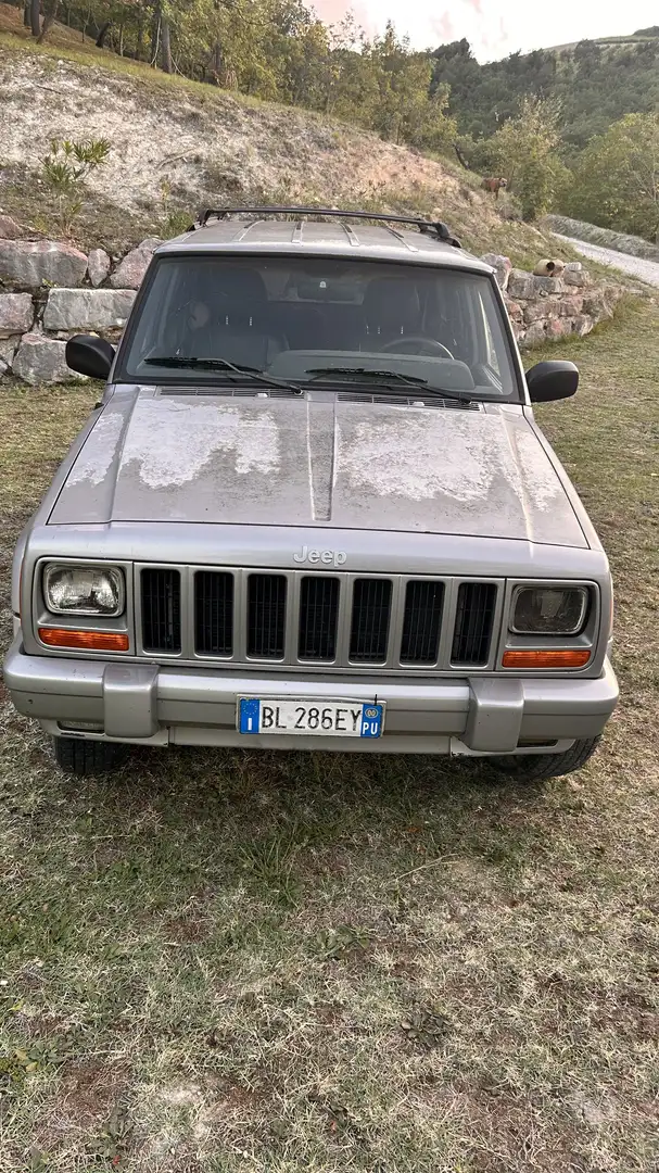 Jeep Cherokee 5p 2.5 td Jamboree - 2