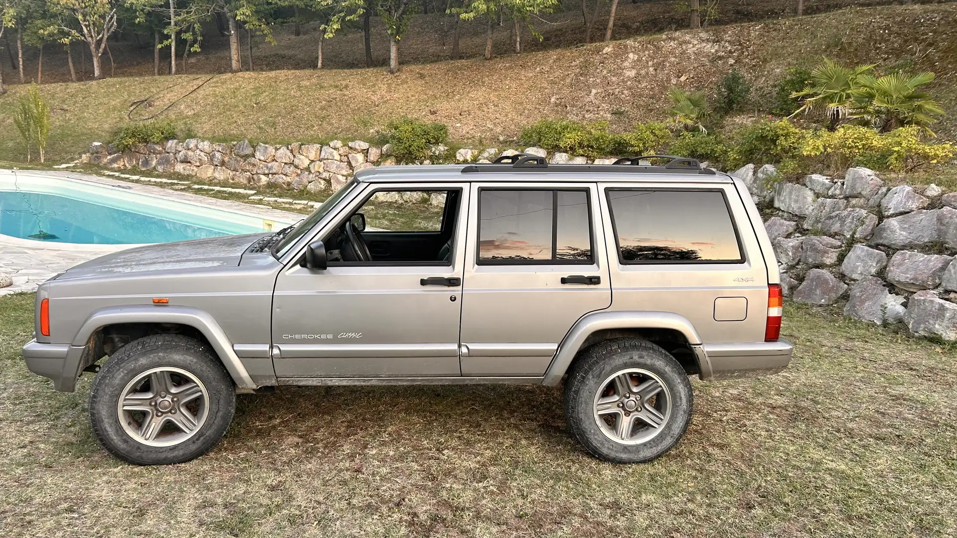 Jeep Cherokee 5p 2.5 td Jamboree - 1