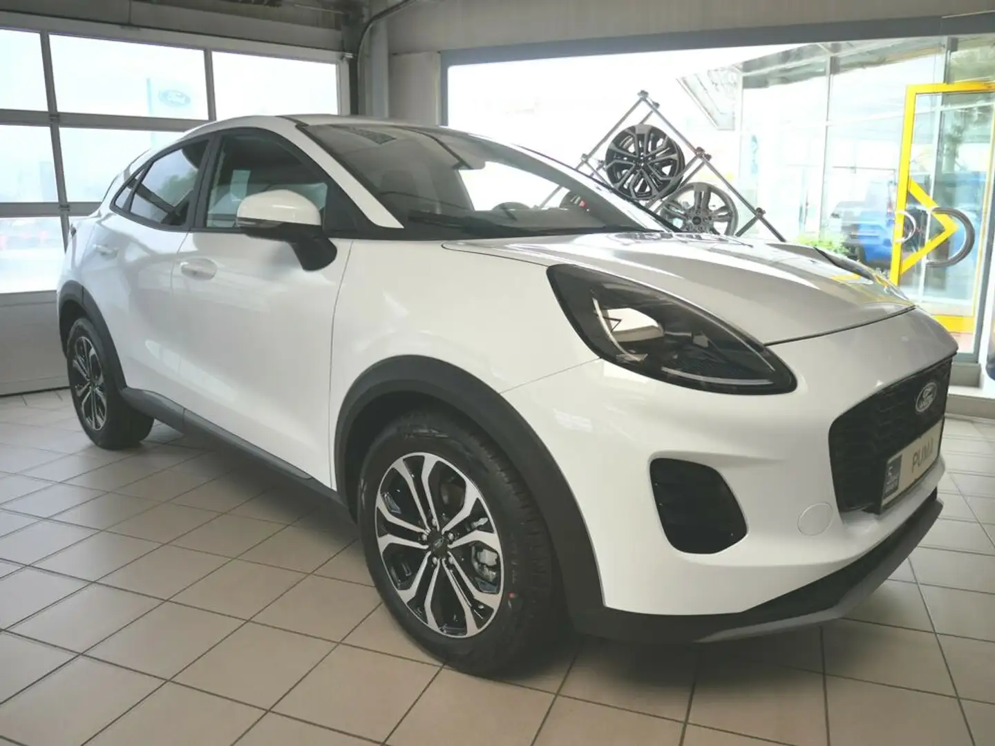 Ford Puma Titanium MHEV Weiß - 2