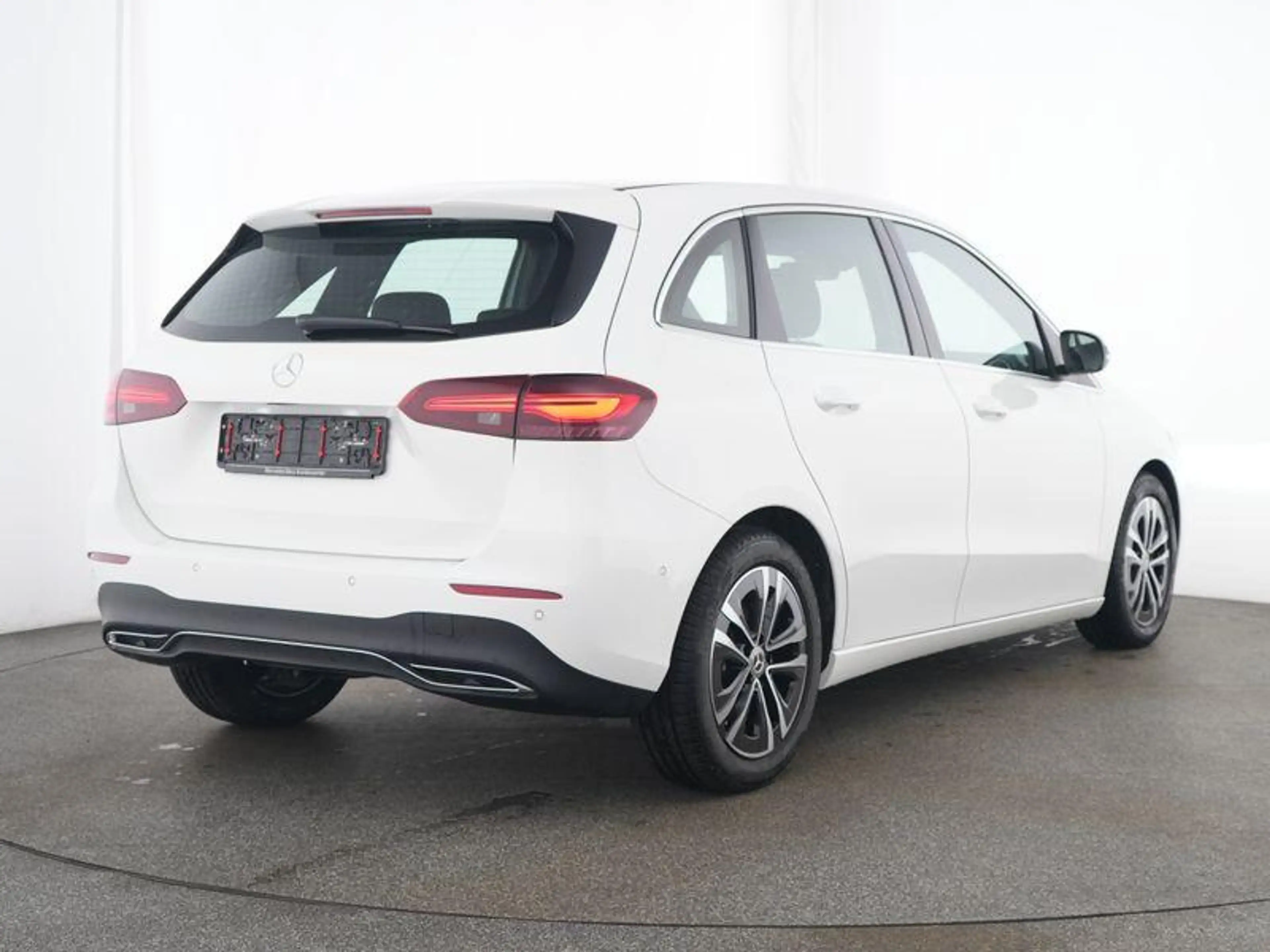 Mercedes-Benz B 200 Luxury Line | Smartphone Integratie | Verwarmde Ze — photo 2