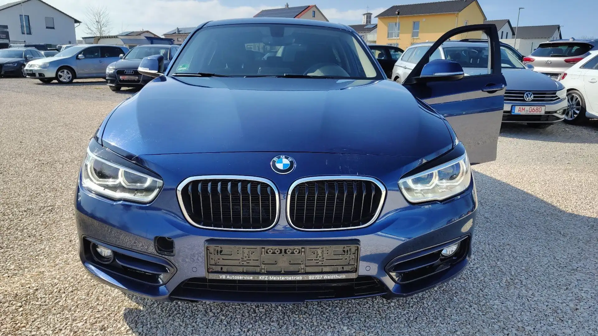 BMW 120 d Lim. Sport Line LED* Navi* 17-Zoll* Modrá - 1