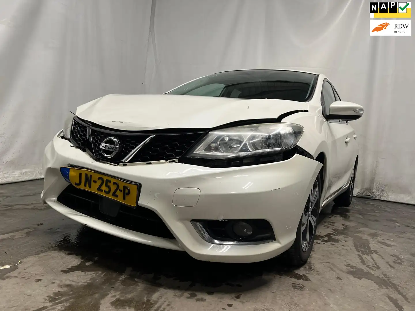 Nissan Pulsar 1.2 DIG-T Business Edition - Schade Weiß - 1