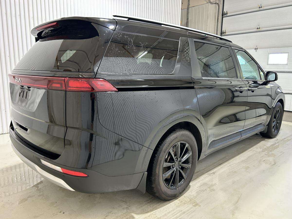 2024 Kia Carnival LX+ Mags Bluetooth Sièges/Volant Chauffants Portes — снимка 1