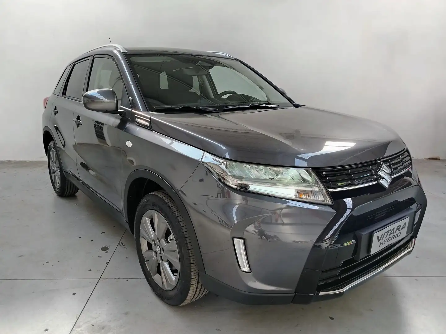Suzuki Vitara 1.4 Hybrid Cool+ Gris - 2