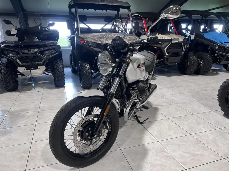 Moto Guzzi V 7 - foto 2