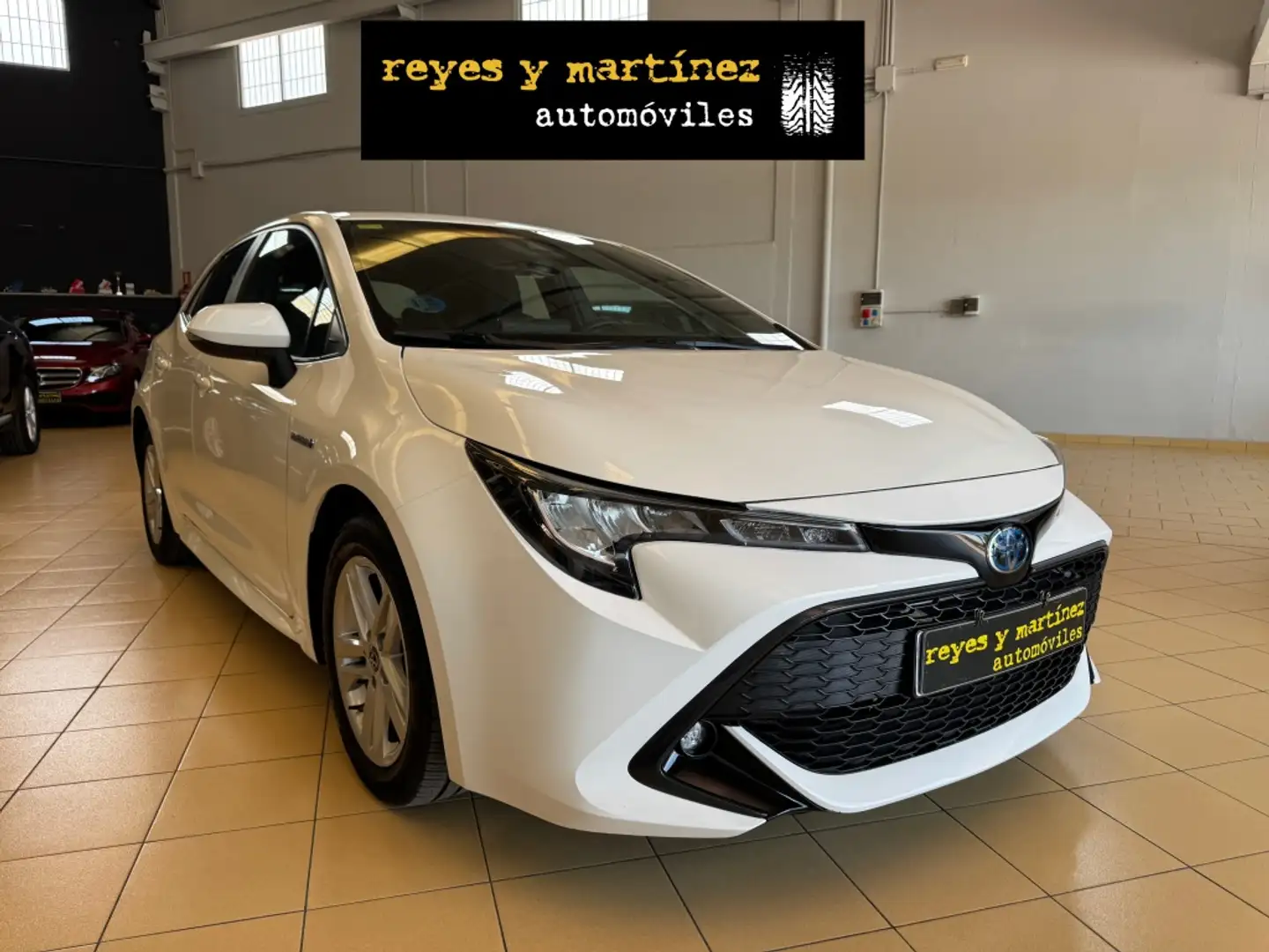 Toyota Corolla 125H Active Blanco - 2
