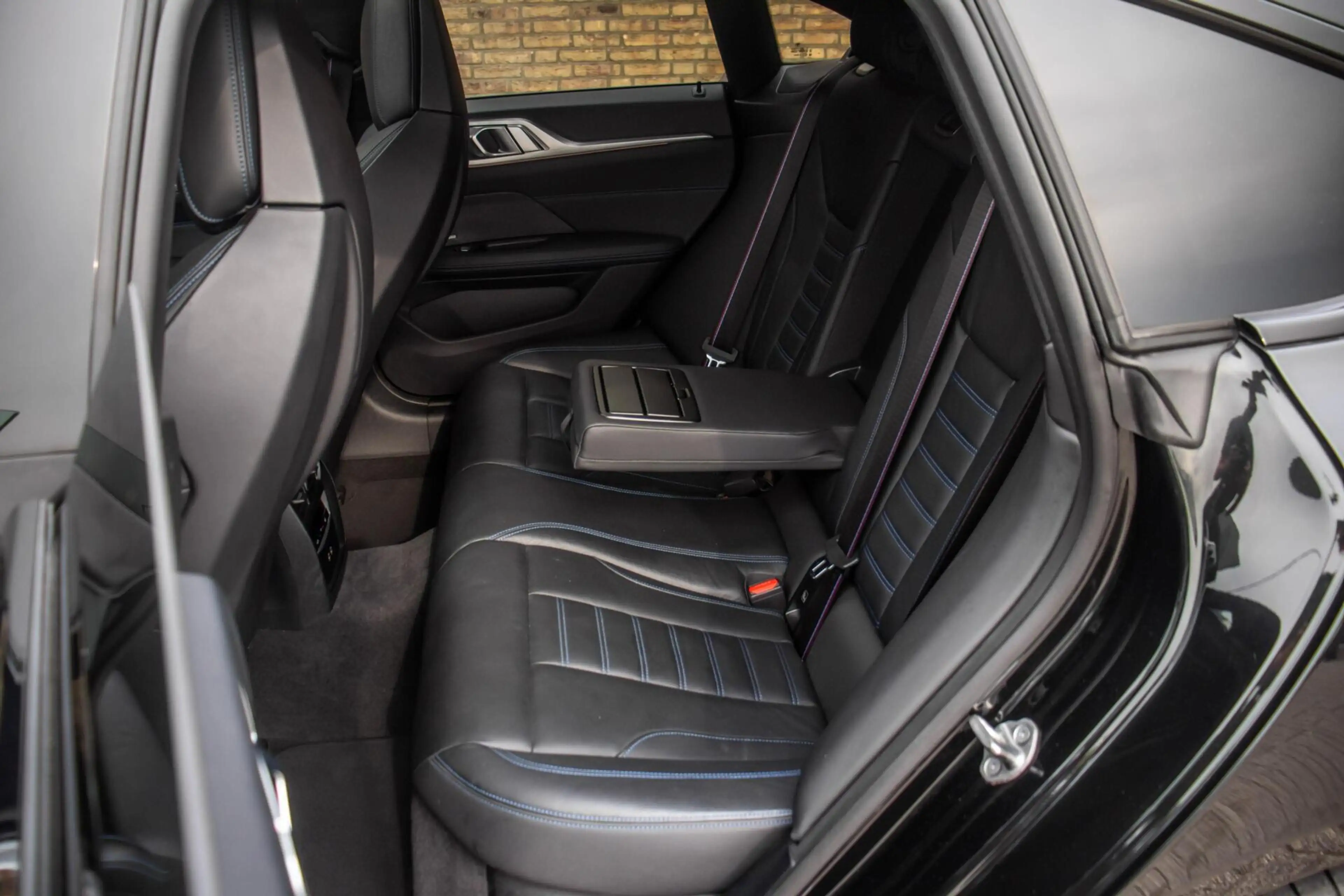 BMW i4 M50 High Executive 84 kWh, BTW, Origineel NL, 1e e — photo 12