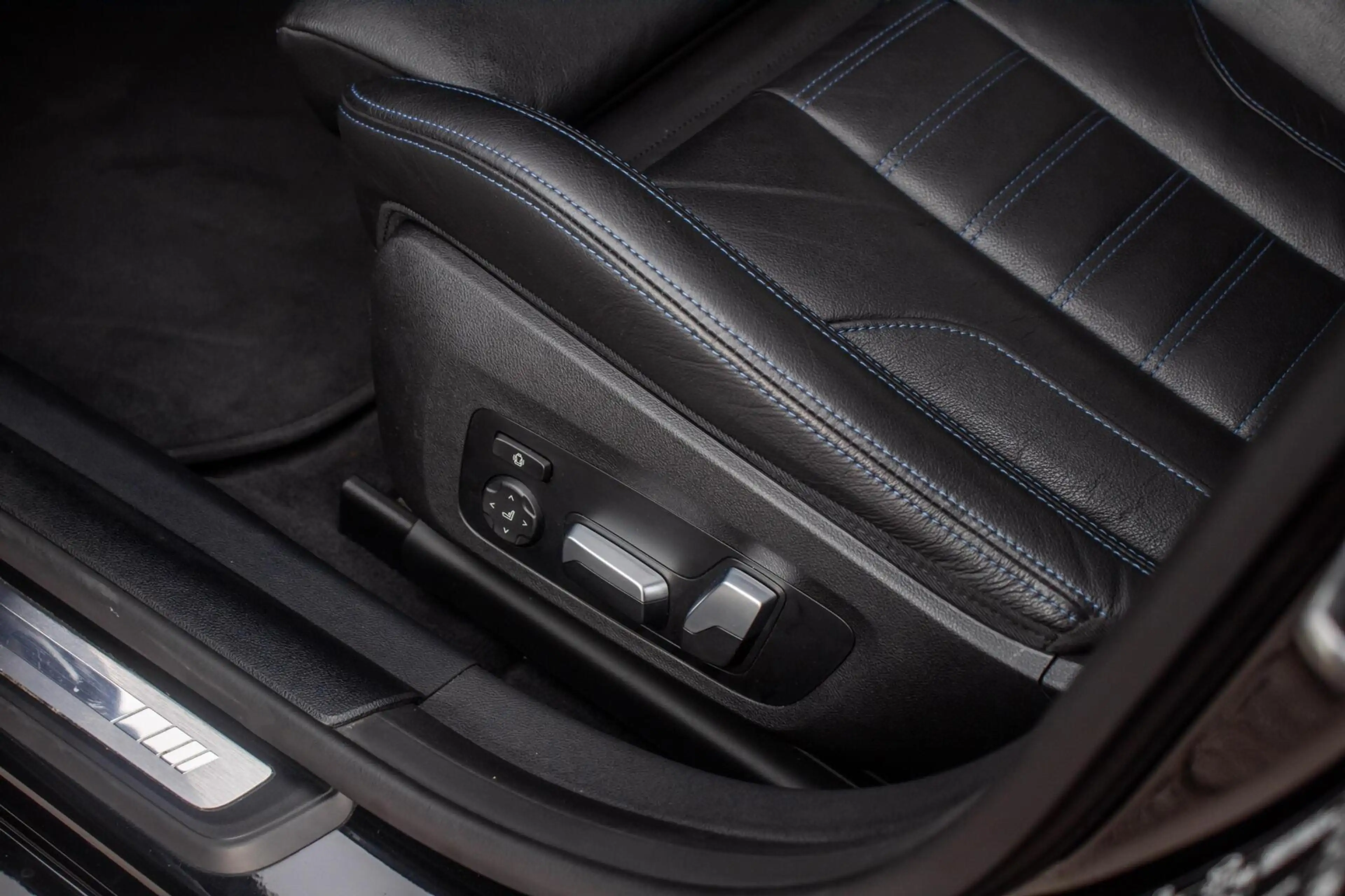BMW i4 M50 High Executive 84 kWh, BTW, Origineel NL, 1e e — photo 28