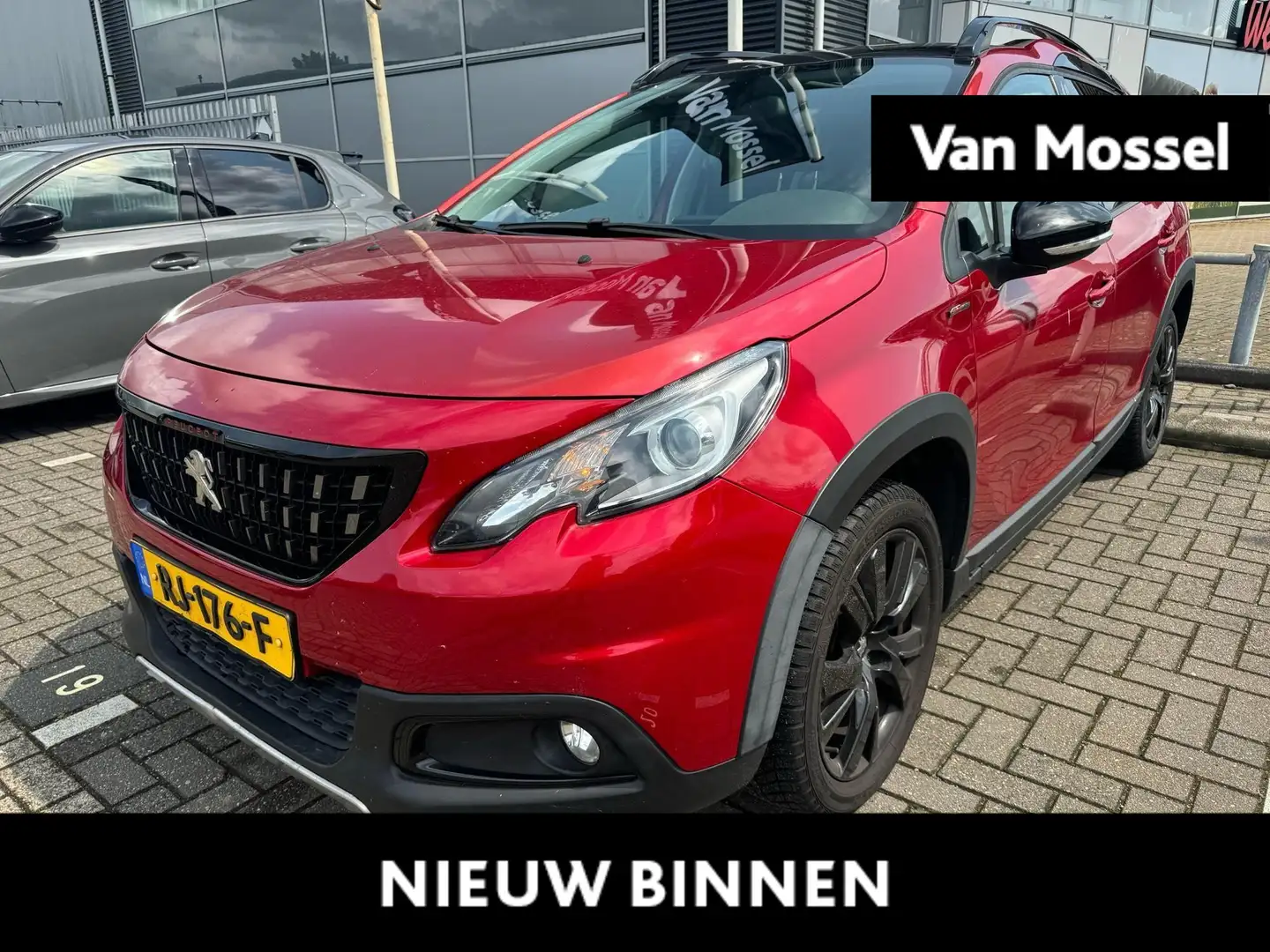 Peugeot 2008 1.2 PureTech GT-line Rot - 1