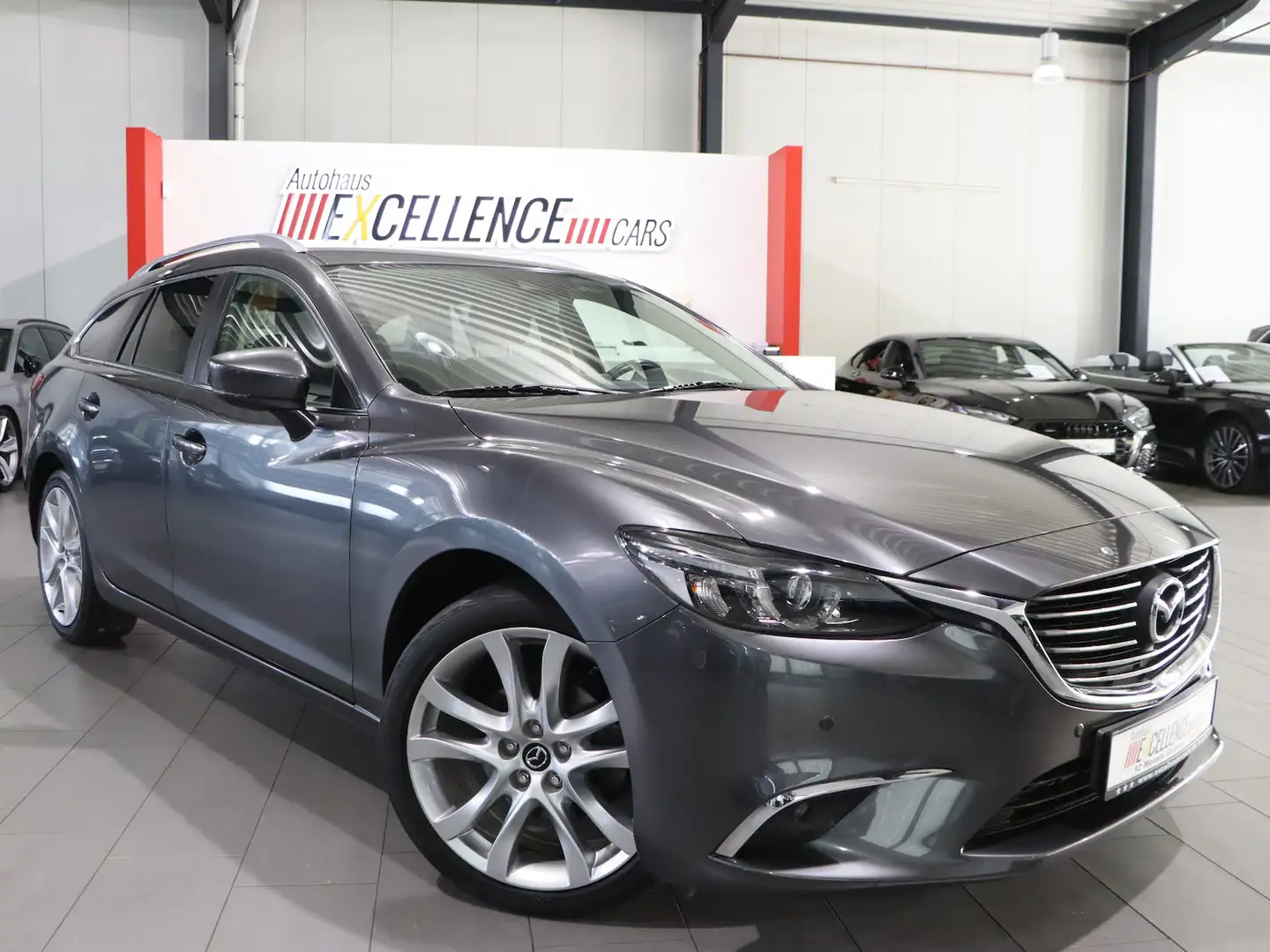 Mazda 6 Kombi 2.2 SKYACTIV-D NAKAMA / LED / BOSE Grau - 2