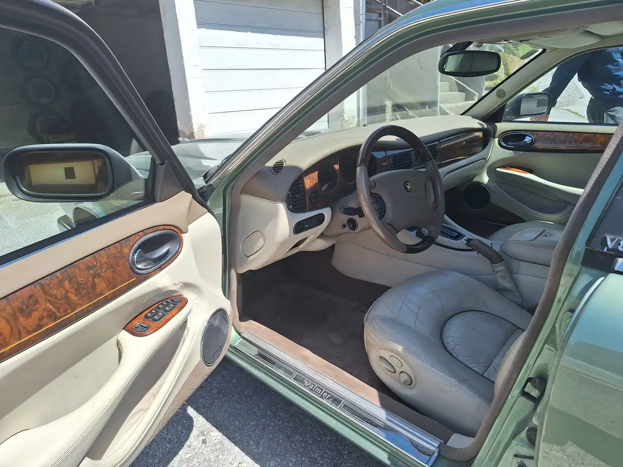 Jaguar Daimler Super V8 4,0 LWB, foto 6