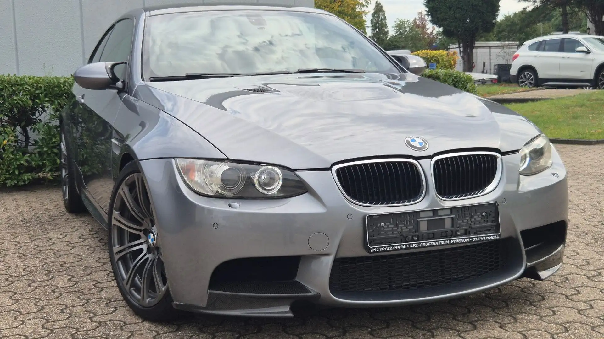BMW M3 DKG Coupé/CARBON-DACH/NAVI/LEDER/XENON/SHZ/ Grau - 1