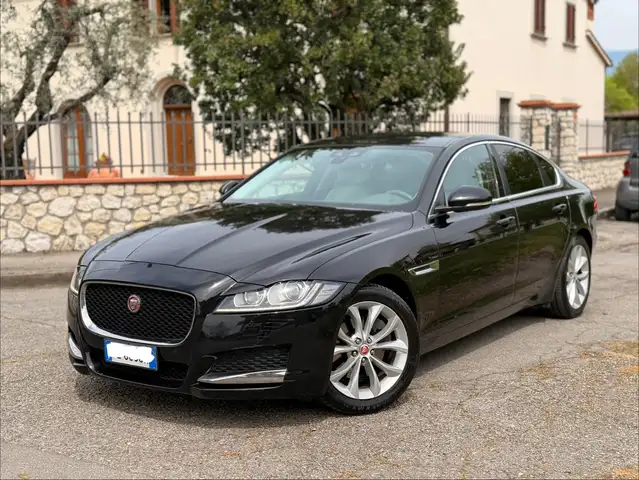 Jaguar XF XF 2.0d Portfolio awd 180cv auto