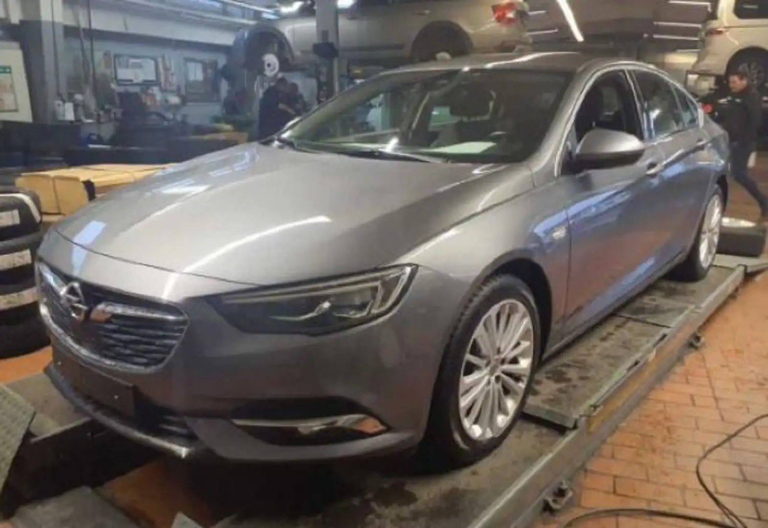 Opel Insignia Grand Sport 1.5 Turbo Innivation LED NA Grau - 1