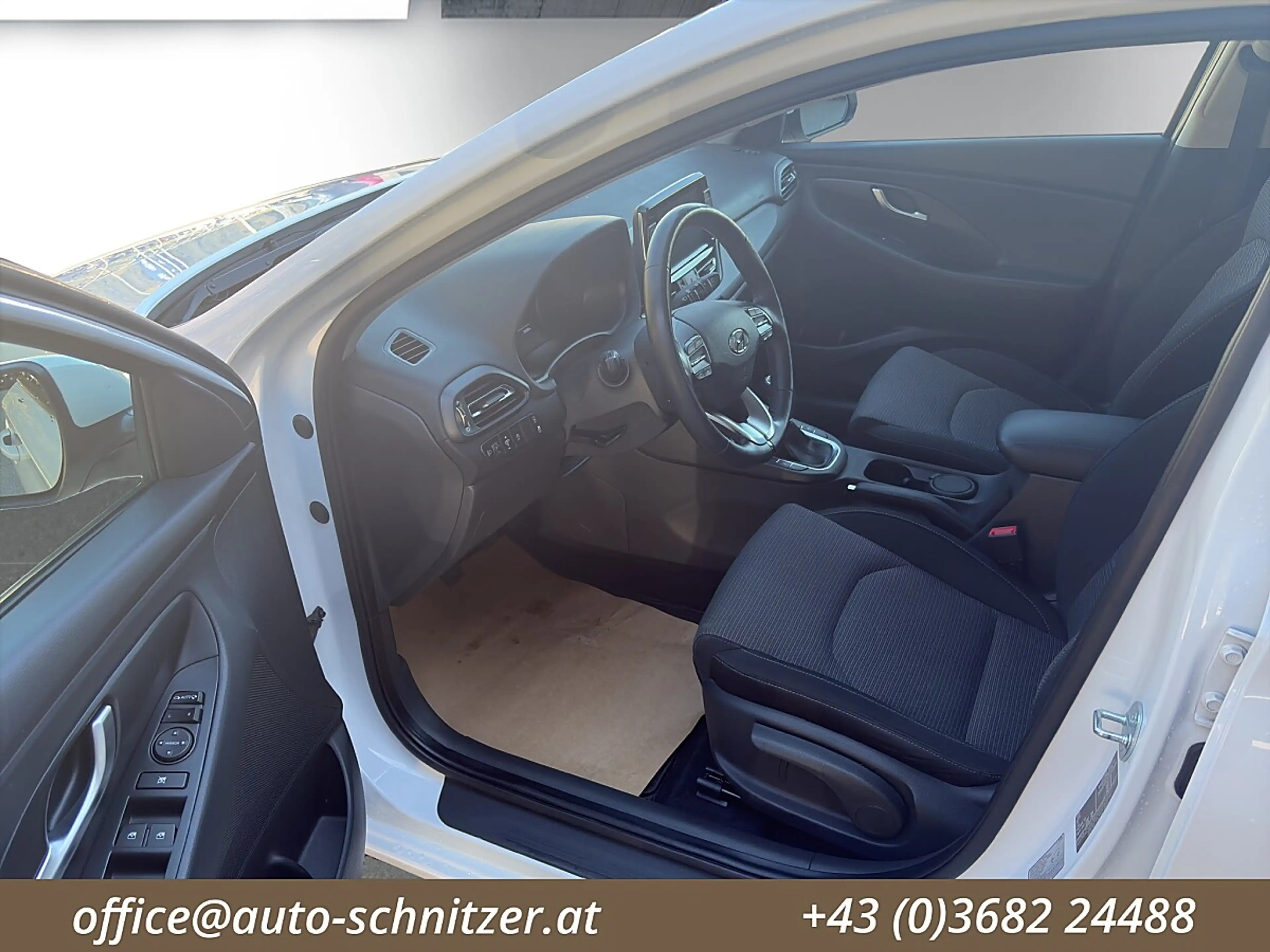 Hyundai i30 1.5 Go! (EURO 6d) — photo 9