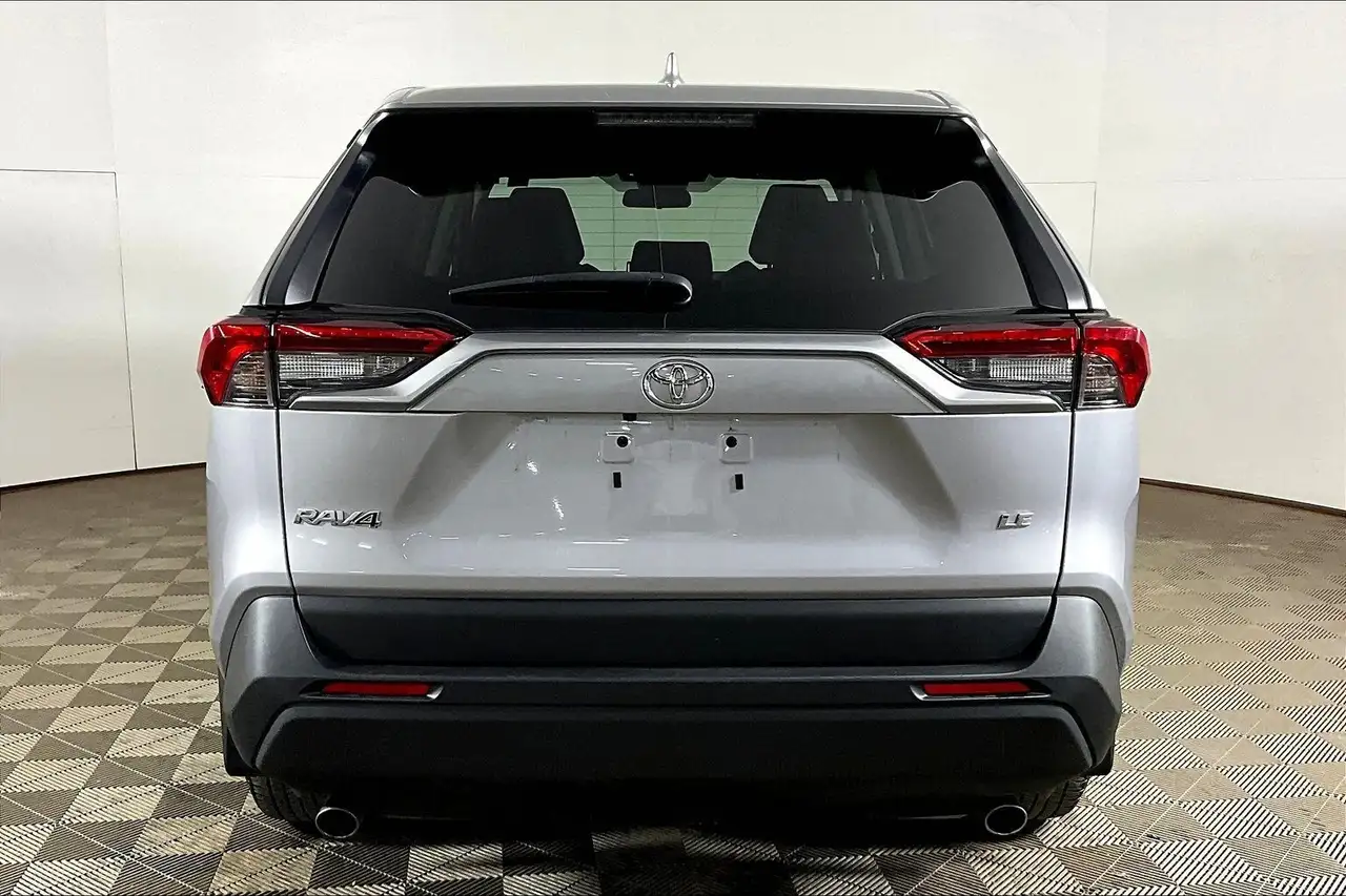 Toyota RAV 4 снимка Toyota RAV 4