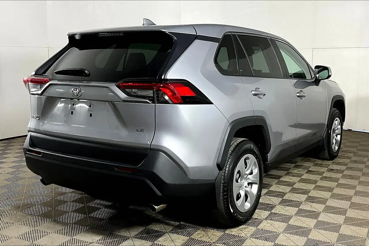 Toyota RAV 4 снимка Toyota RAV 4