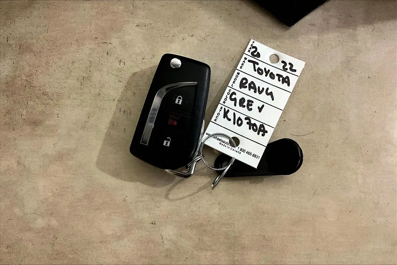Toyota RAV 4 снимка Toyota RAV 4