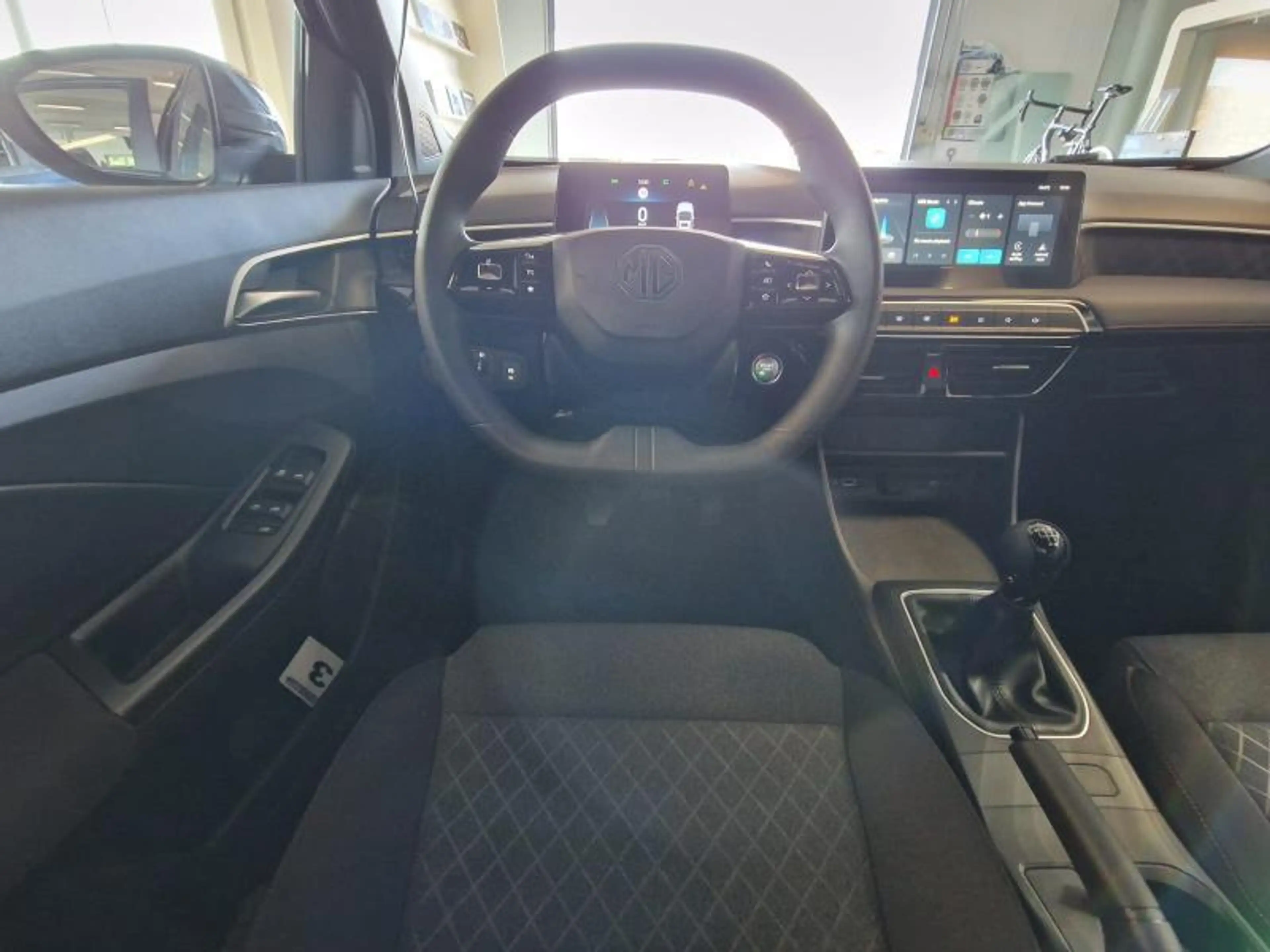 MG MG3 1.5i Comfort | FULL OPTION! - STOCK! | — photo 4