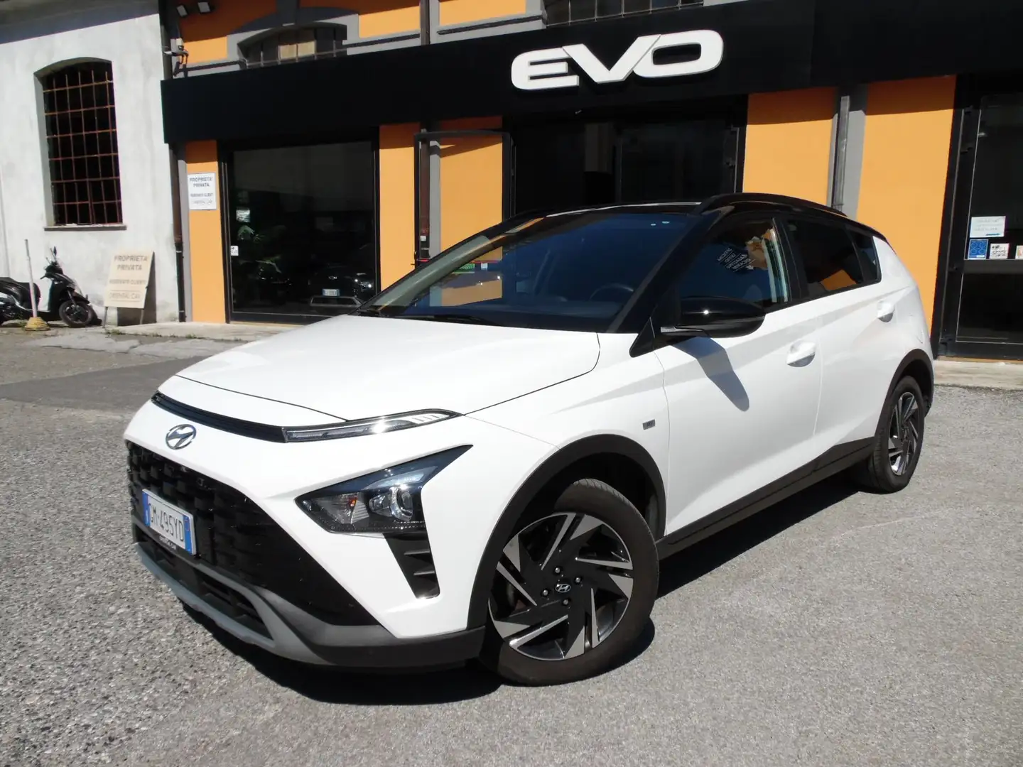 Hyundai BAYON Bayon 1.0 T-GDI Hybrid 48V iMT Exclusive SEMPLICE Bianco - 1