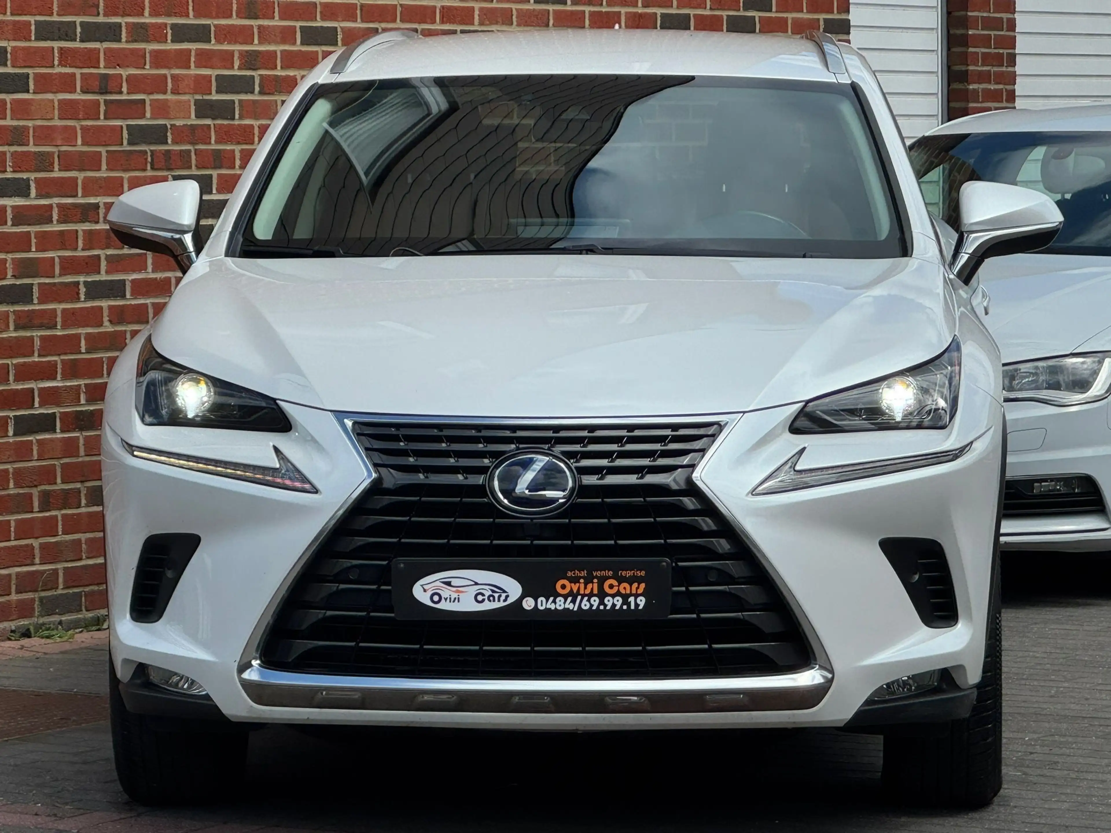 Lexus NX 300h NX 300h 2.5i AWD Executive Line E-CVT (EU6.2) — photo 3