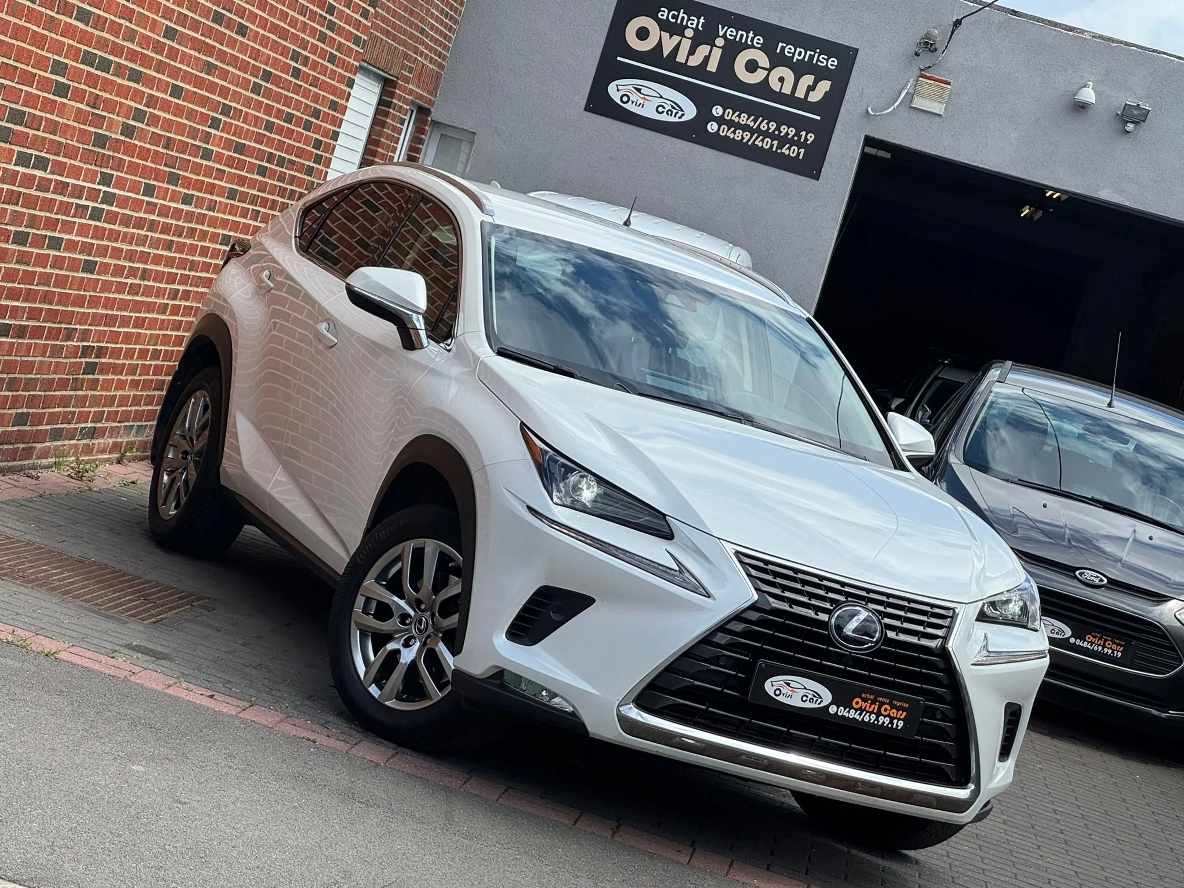 Lexus NX 300h NX 300h 2.5i AWD Executive Line E-CVT (EU6.2) — photo 2
