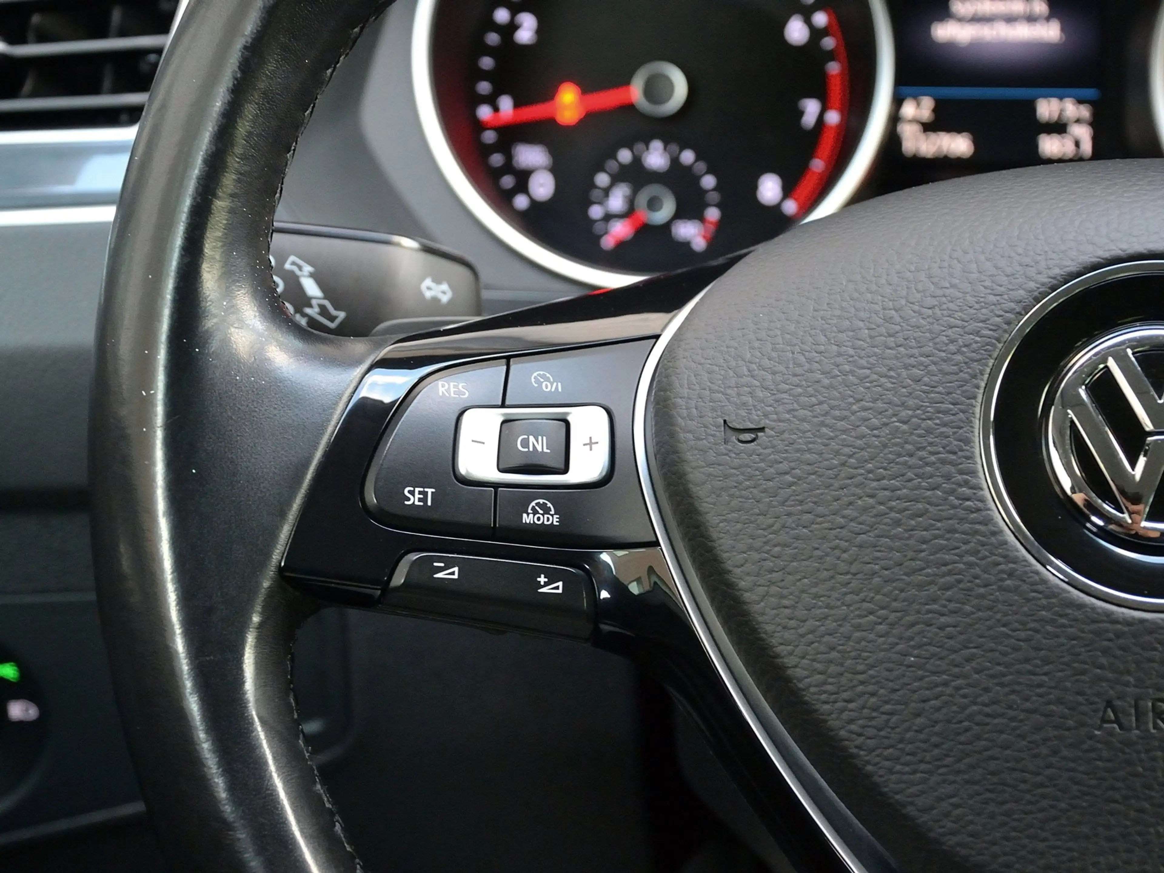 Volkswagen Tiguan 1.4 TSI ACT 150PK Comfortline Automaat | Navigatie — photo 18