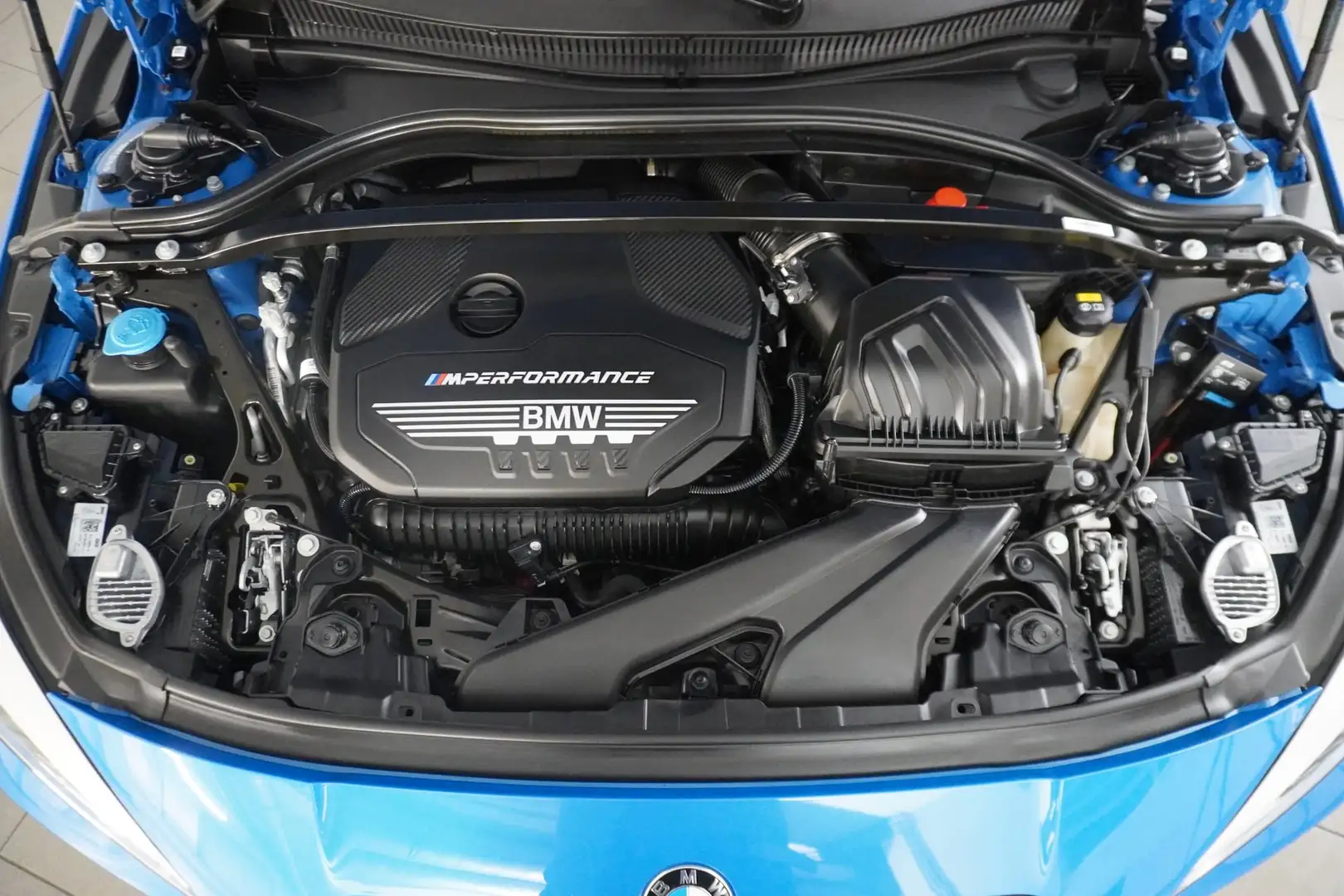 BMW 135 M135i xDrive Blau - 2