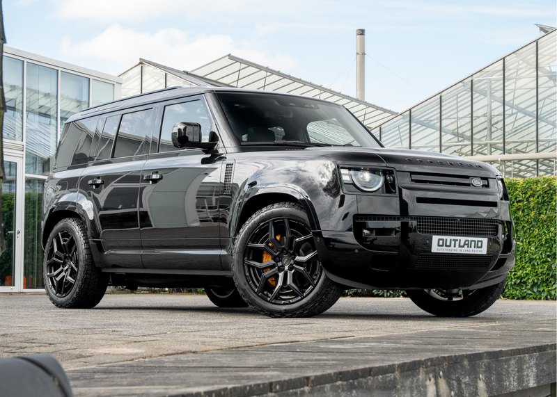 Land Rover Defender 110 P300e 110 X-Dynamic HSE | Full Options | Urban — photo 2