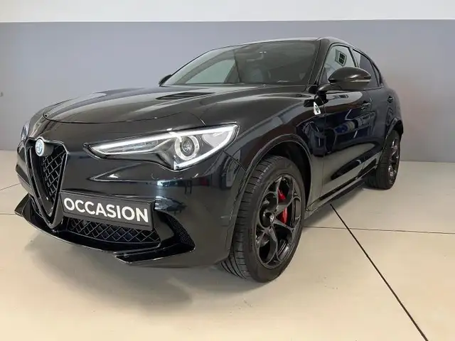 Alfa Romeo Stelvio Quadrifoglio Akrapovic
