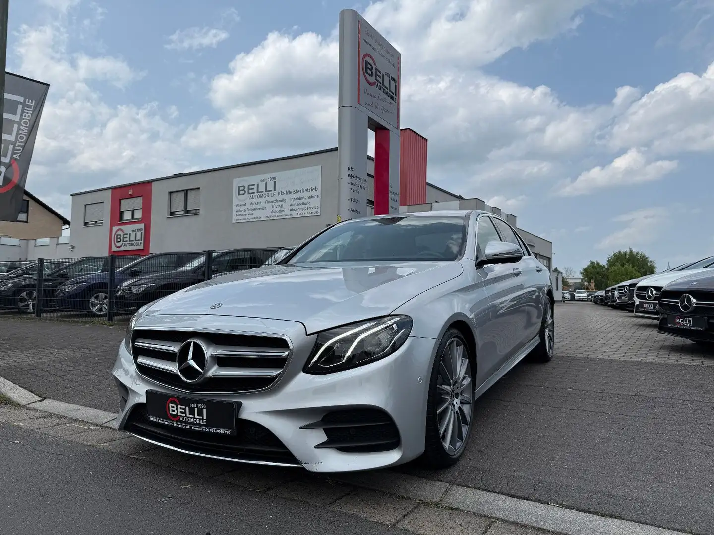 Mercedes-Benz E 220 d AMG-Line LED 20" Totwinkel FINANZIERUNG Silber - 1