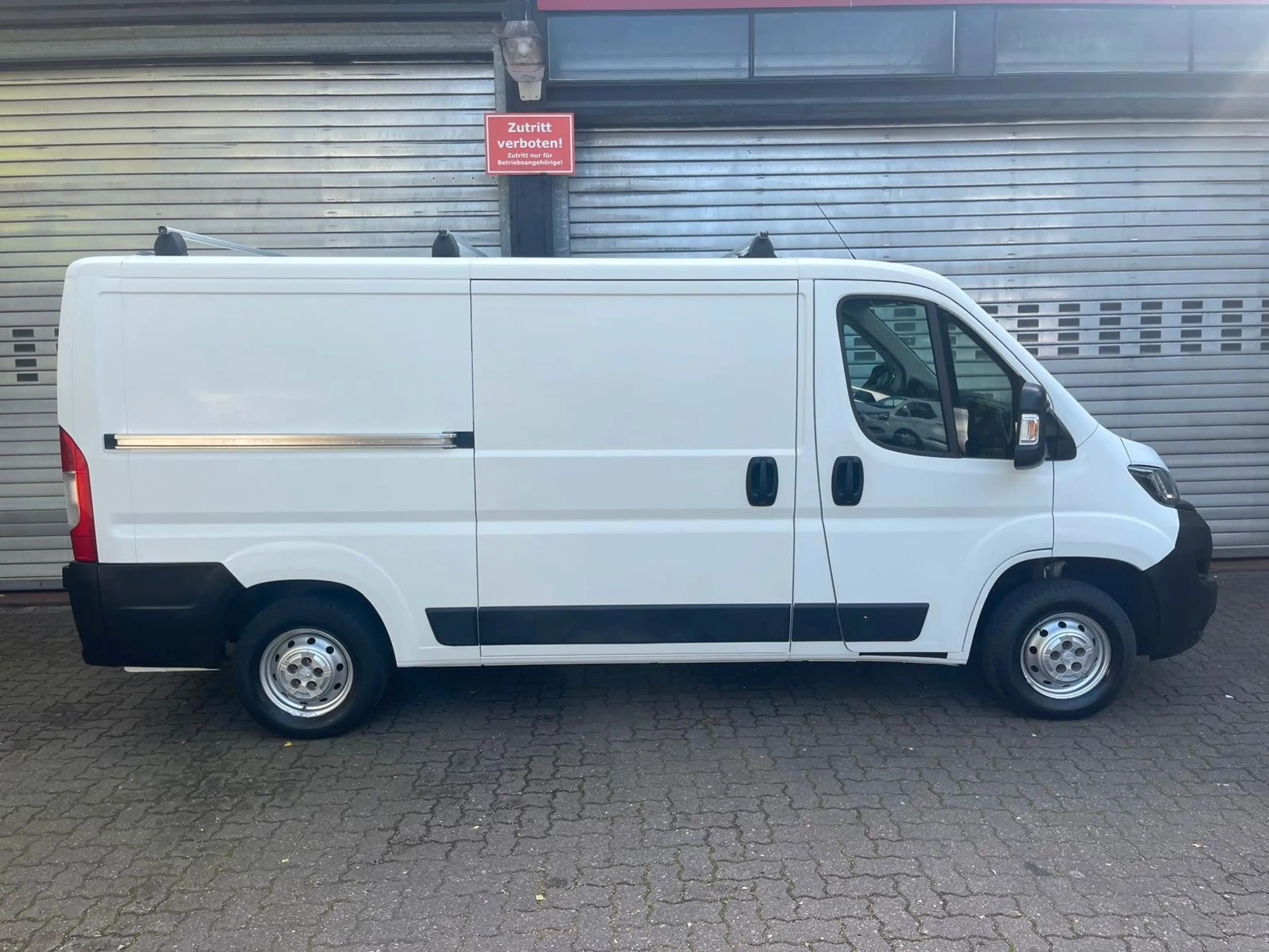 Peugeot Boxer Kasten 330 L2H1 Premium BlueHDi 130 — photo 7