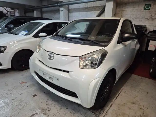 Toyota iQ 1.0i VVT   127000 KM   CT ET CAR PASS  OK.GARANTIE