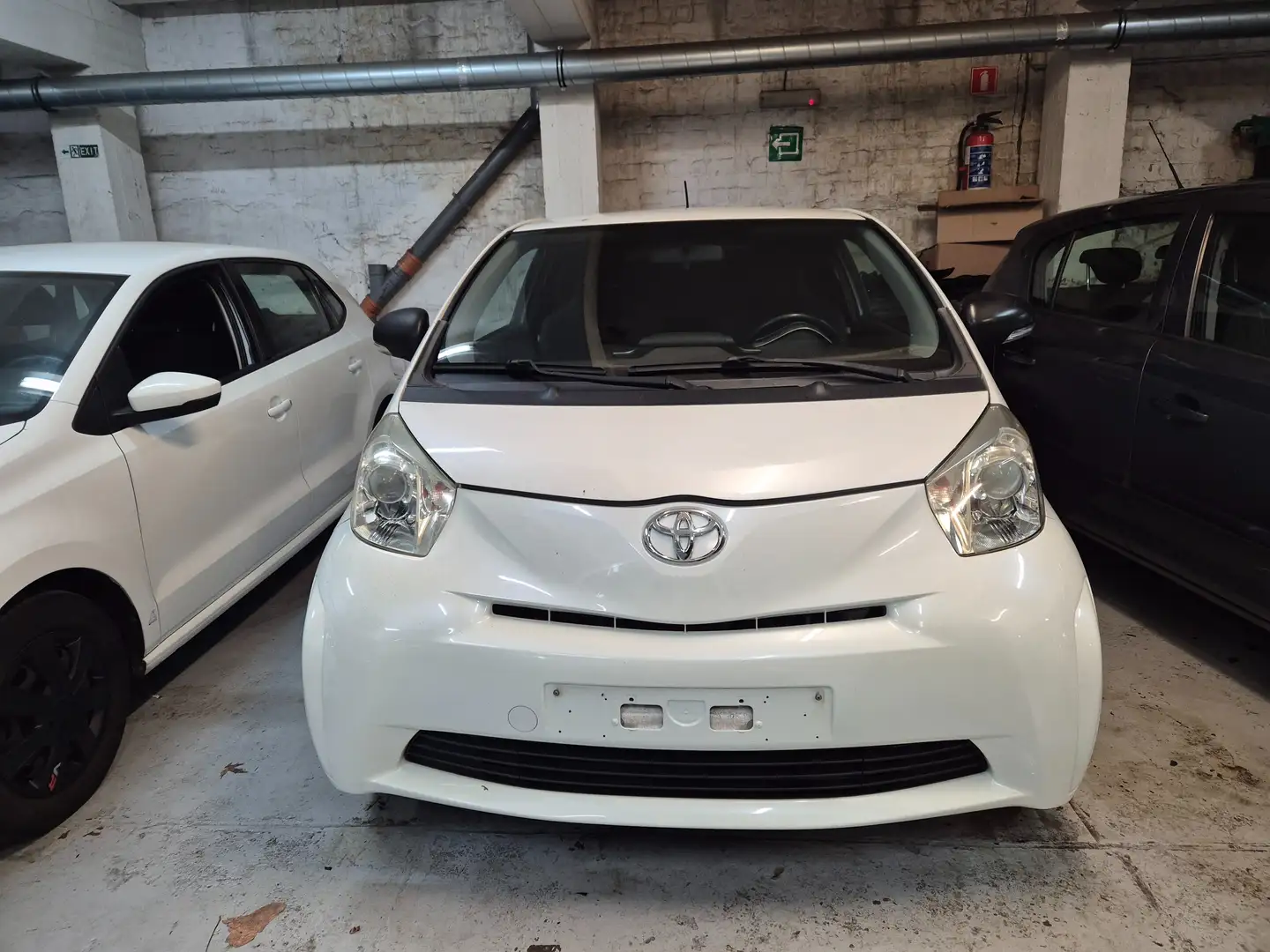 Toyota iQ 1.0i VVT   127000 KM   CT ET CAR PASS  OK.GARANTIE Blanc - 2