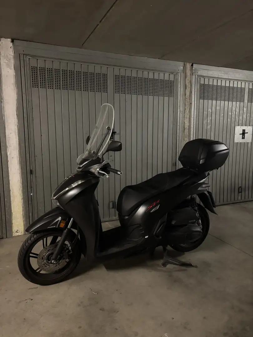 Honda SH 350i sporty - 1