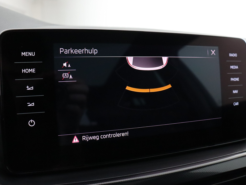 Skoda Scala 1.5 TSI Sport Business (NL-Auto / Pano / ACC / Car — photo 18