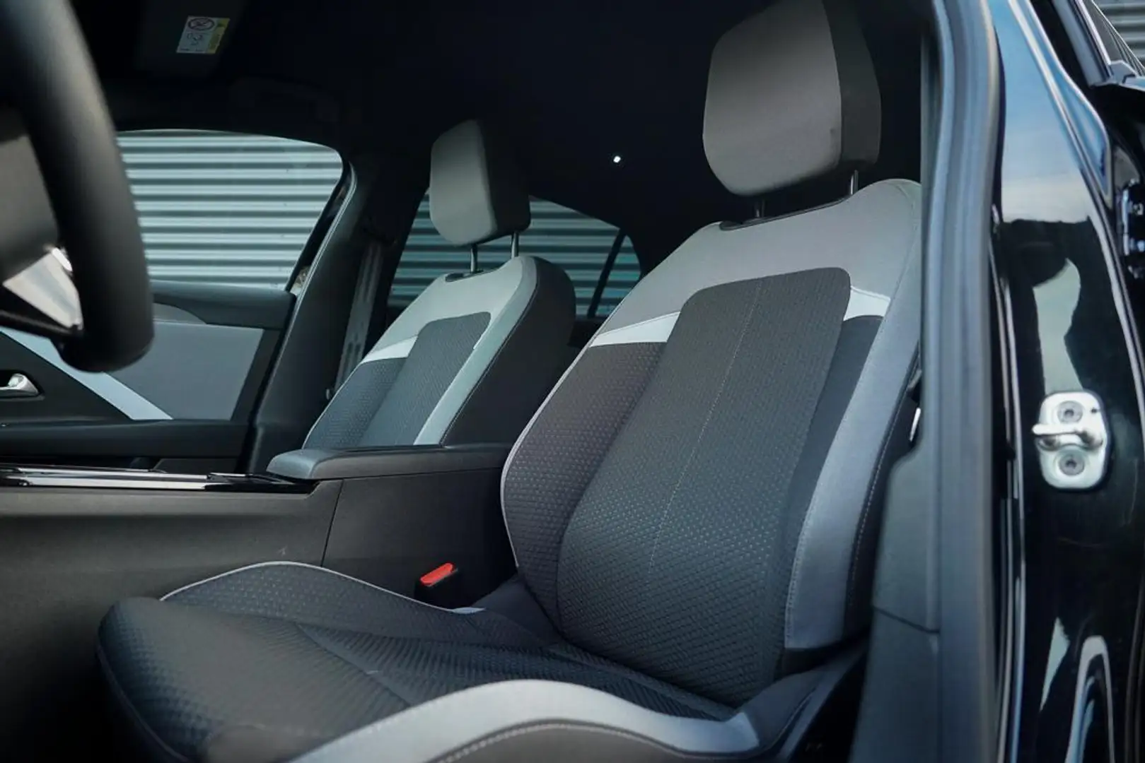 Opel Astra 1.2 GS Line / Aut / Carplay / 18'' / Virtual Displ Noir - 2