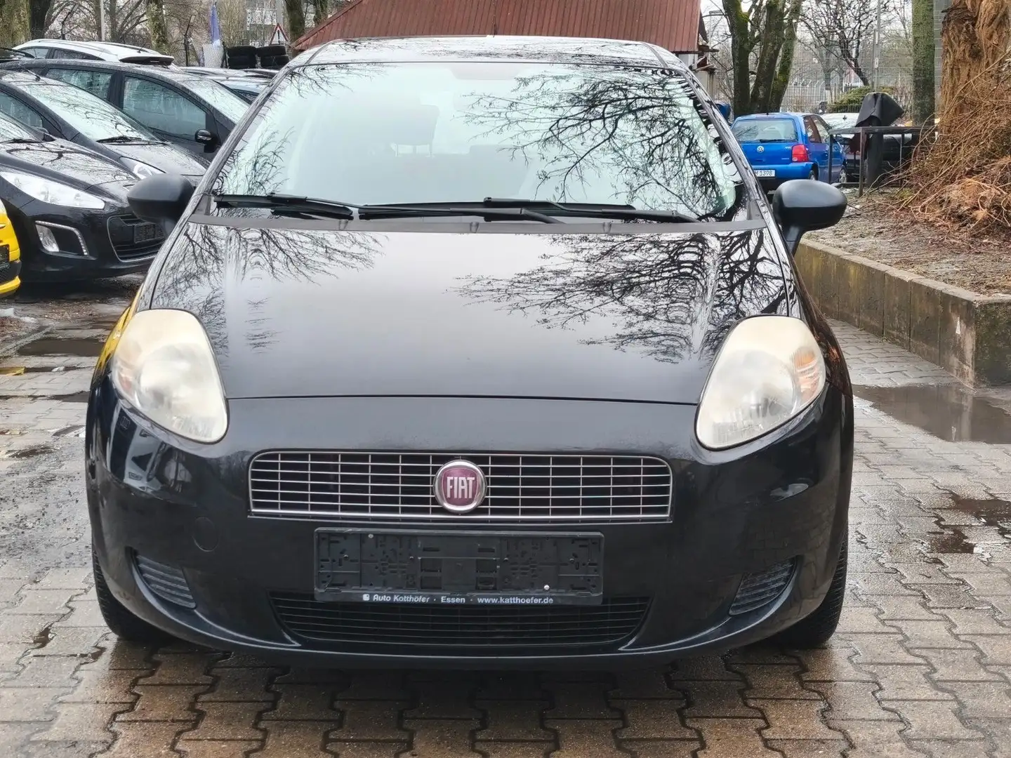 Fiat Grande Punto 1.4 8V Active Schwarz - 2
