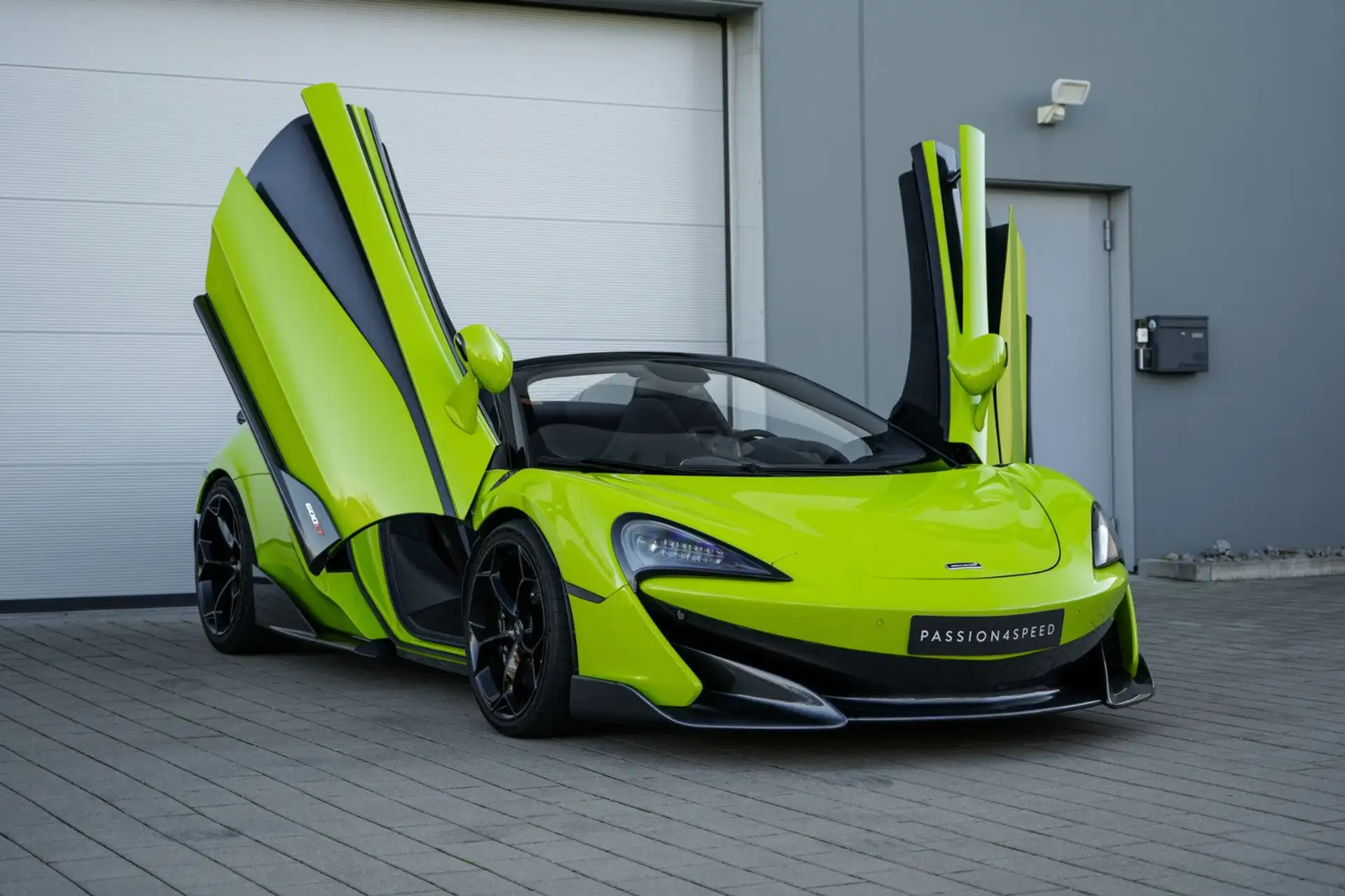 맥라렌 600LT Spider 2019 옐로 사진 4