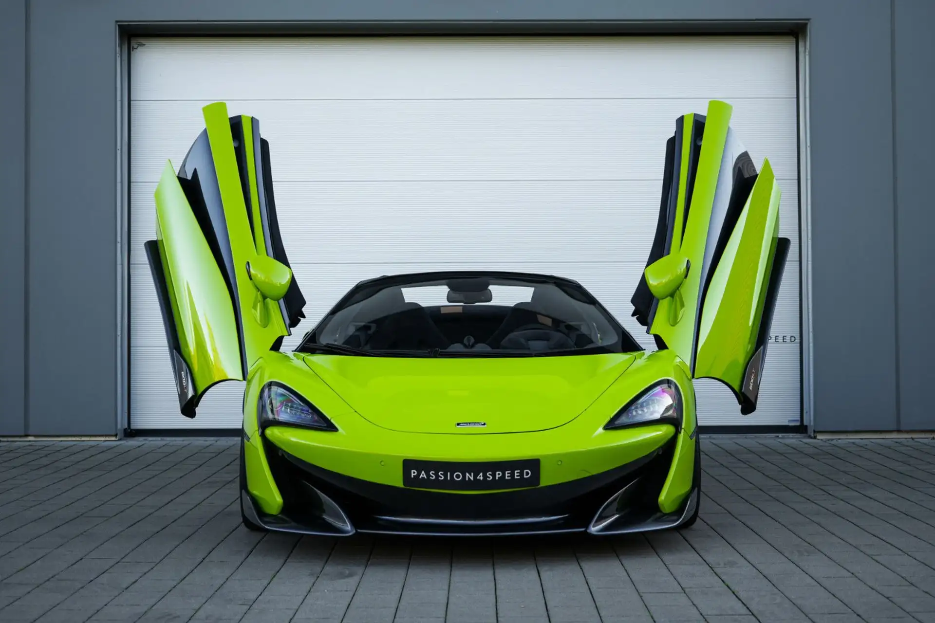 맥라렌 600LT Spider 2019 옐로 사진 2
