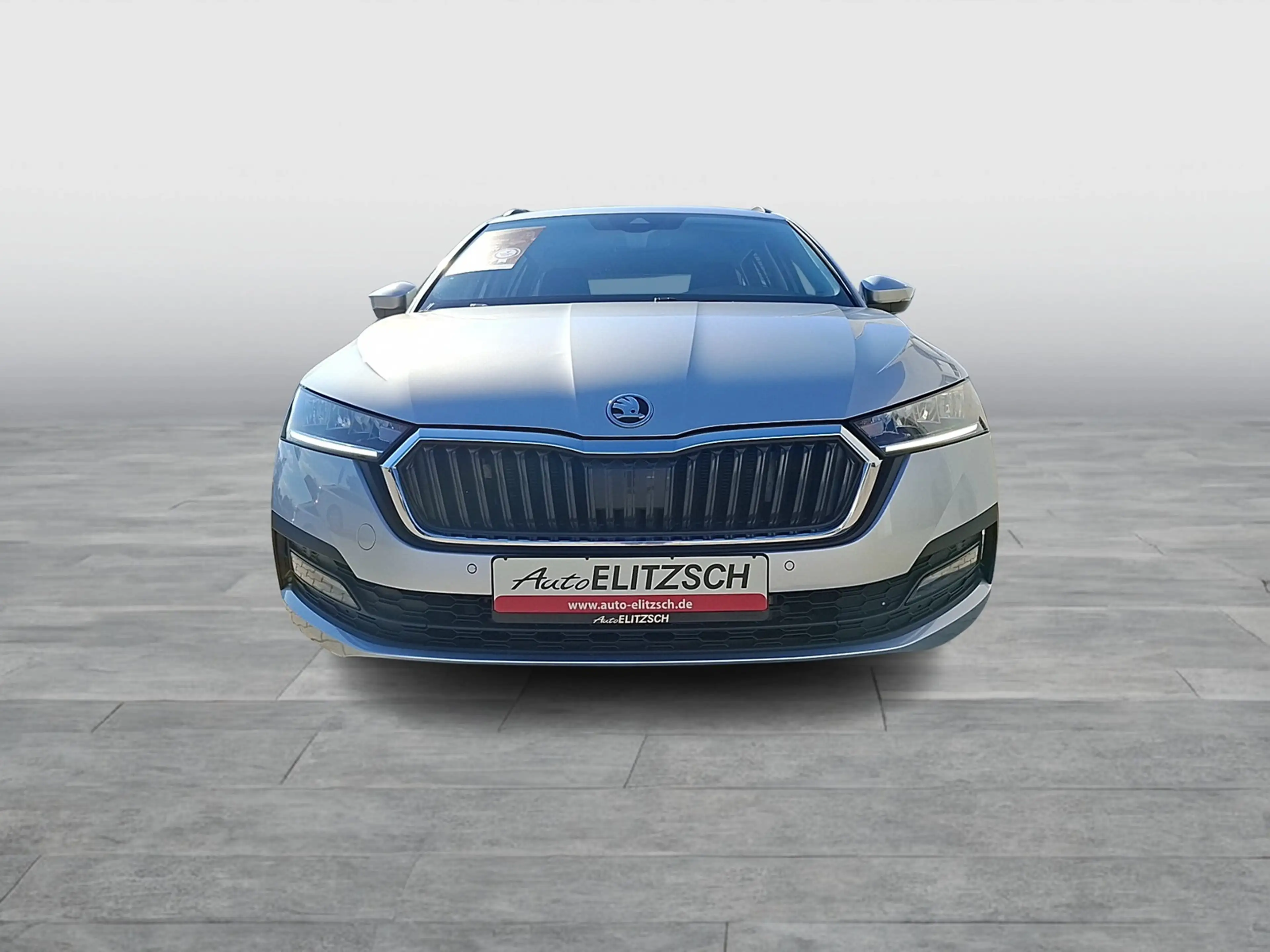 Skoda Octavia Combi TDI Ambition LED Navi ACC PDC SH — photo 8